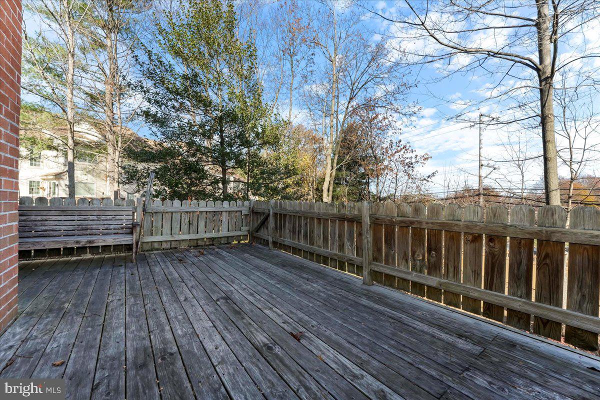 ROSE TREE WOODS - Residential