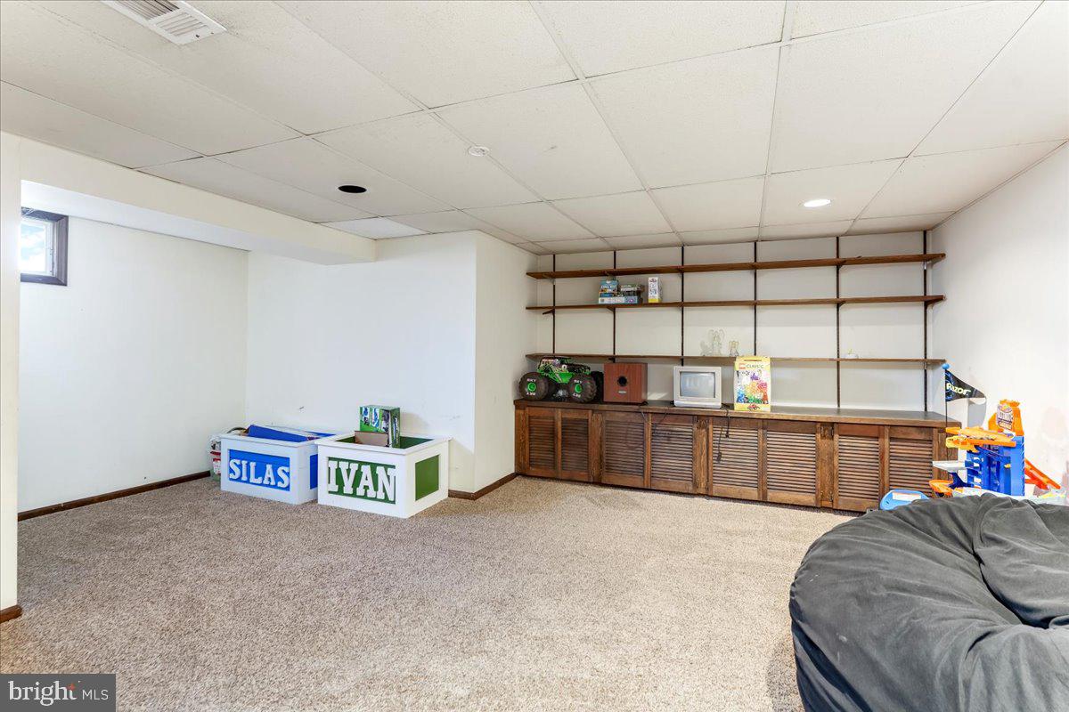 ROSE TREE WOODS - Residential