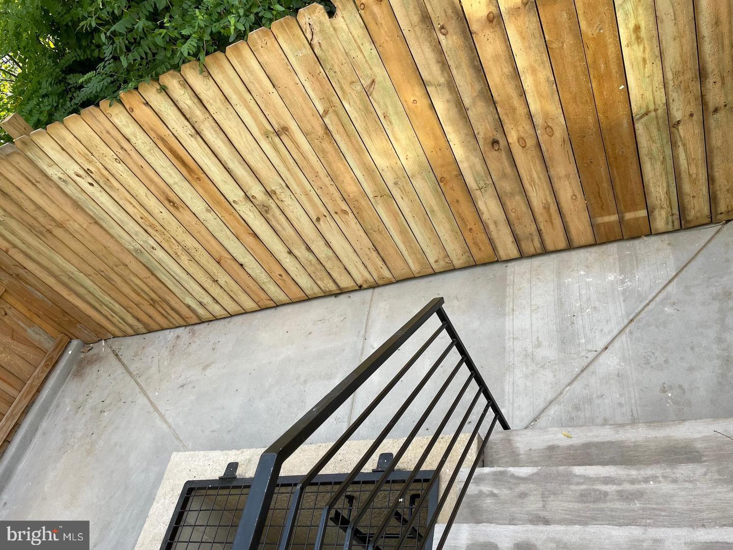 TEMPLE UNIVERSITY - Residential Lease