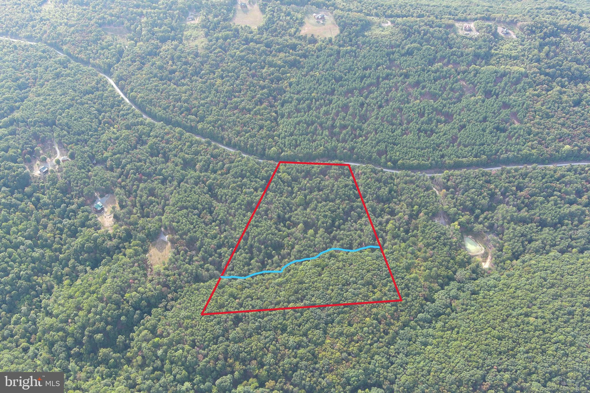 BLUFFS ON THE POTOMAC - Land