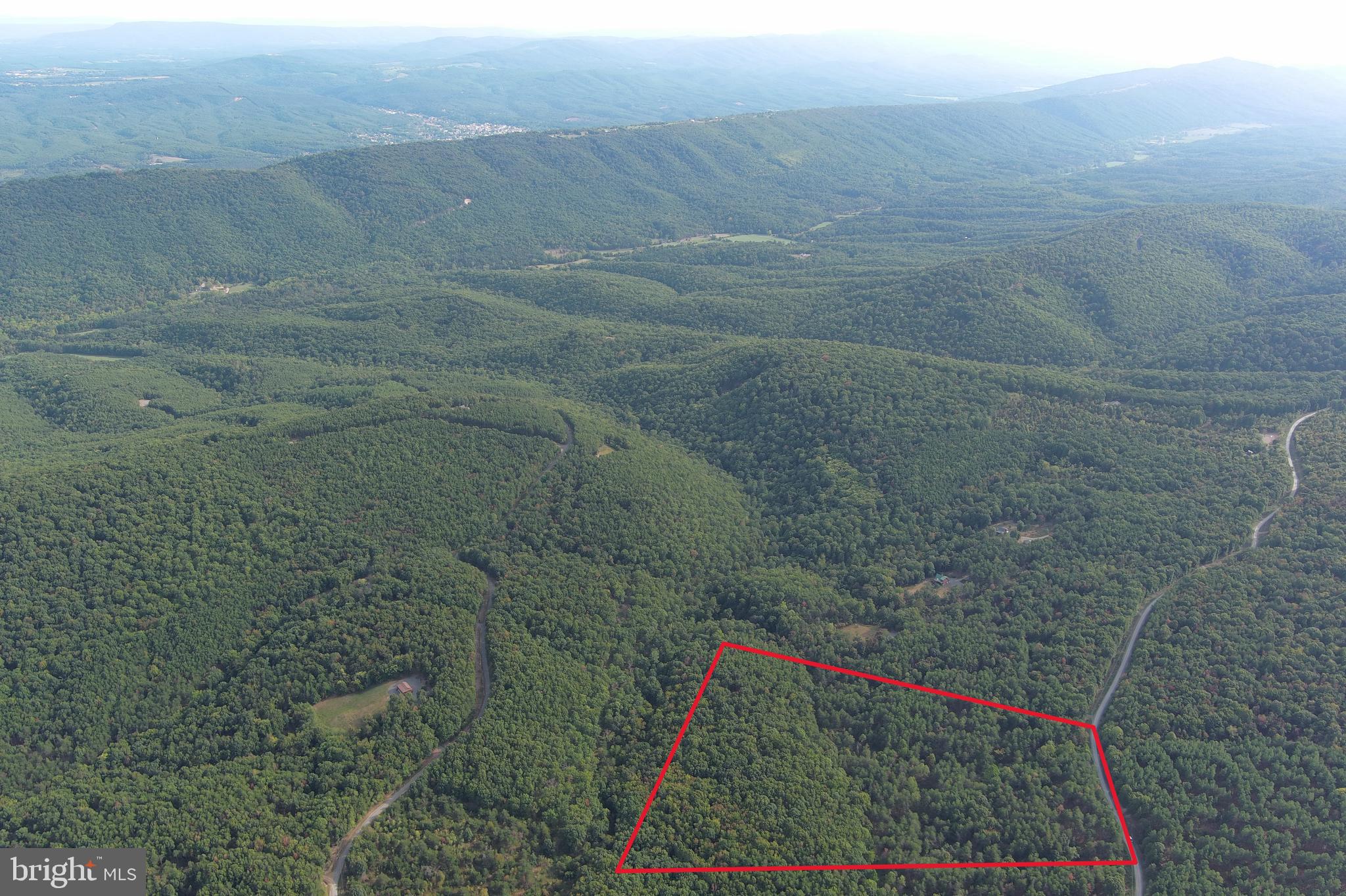 BLUFFS ON THE POTOMAC - Land