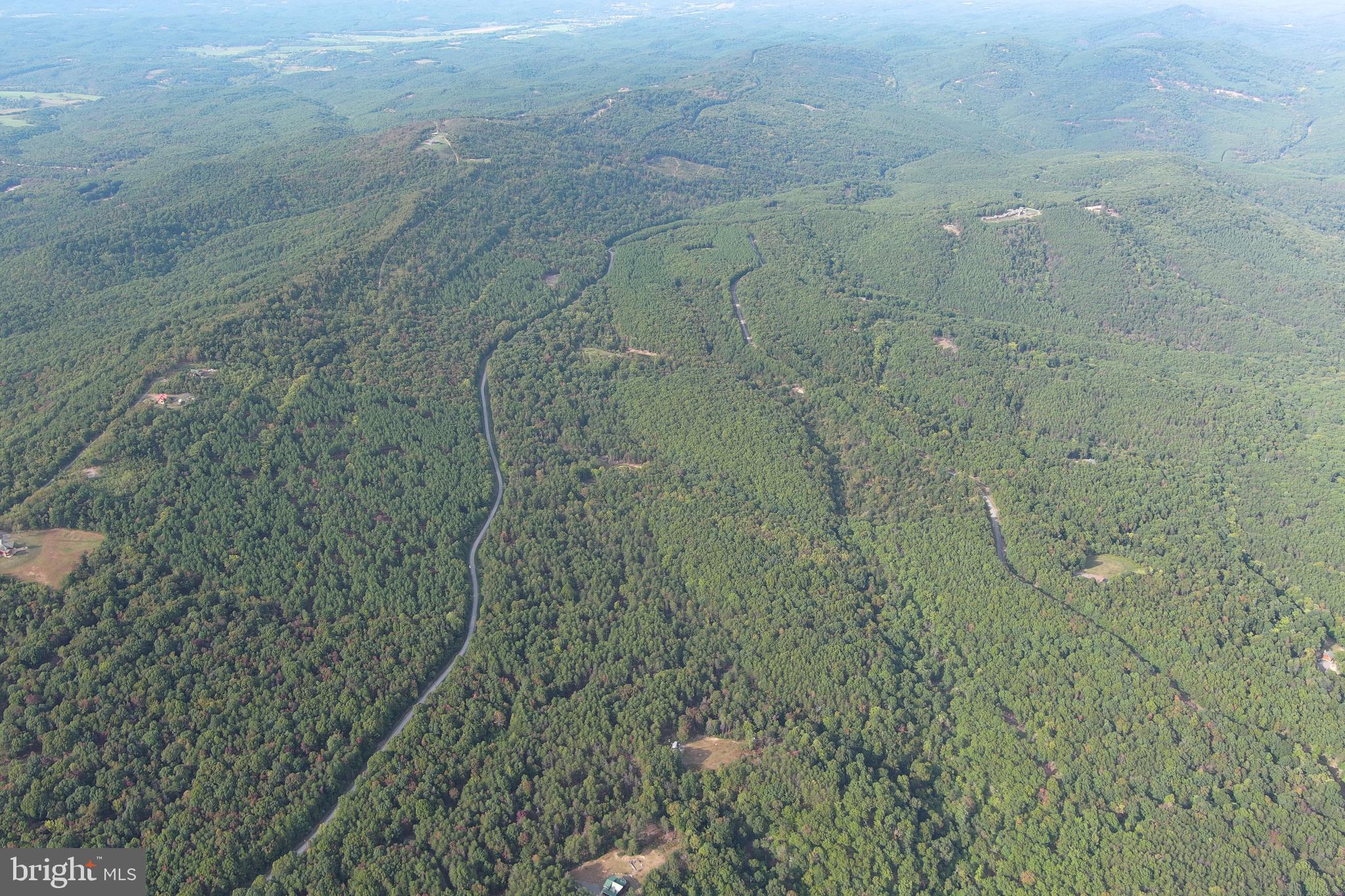 BLUFFS ON THE POTOMAC - Land