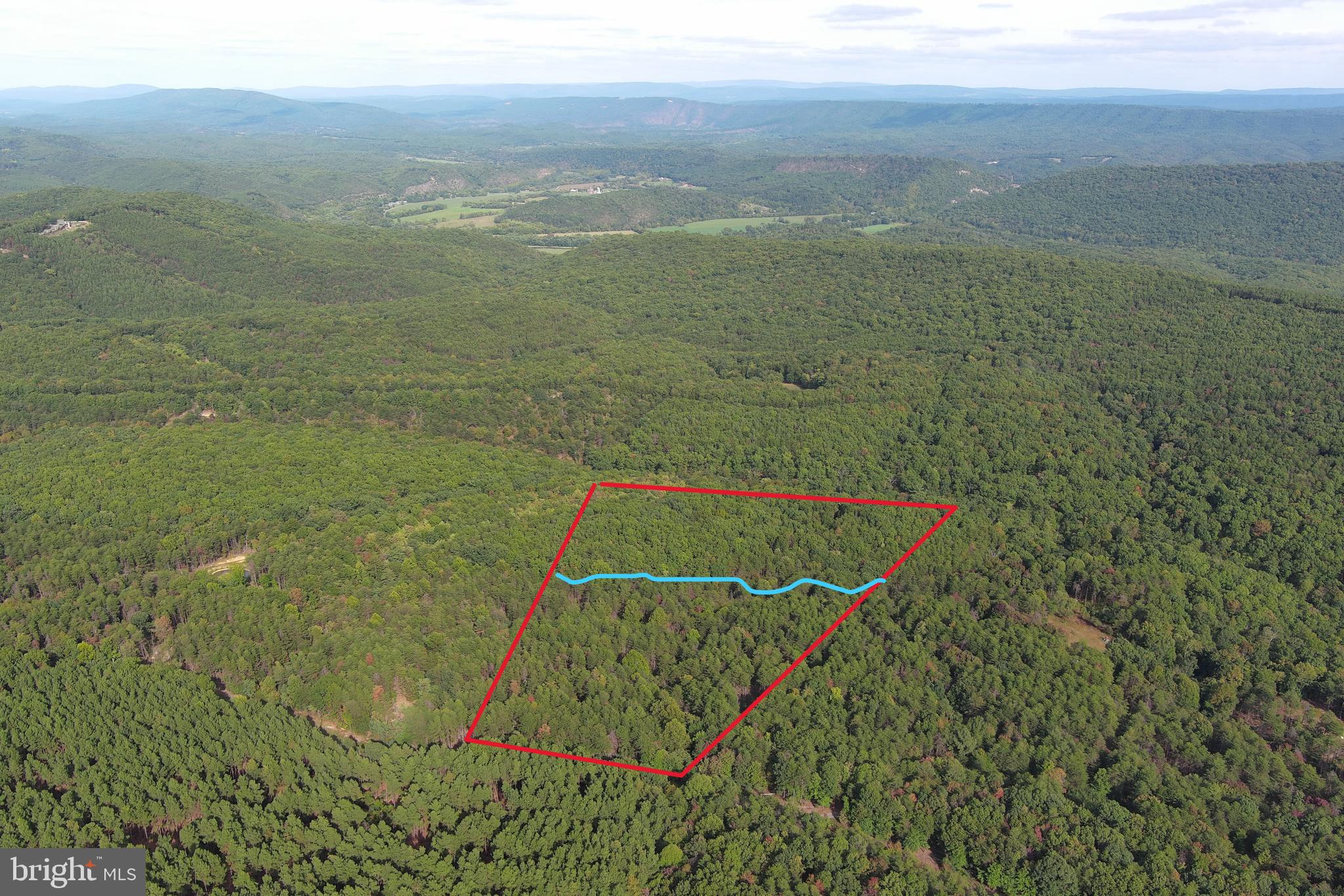 BLUFFS ON THE POTOMAC - Land