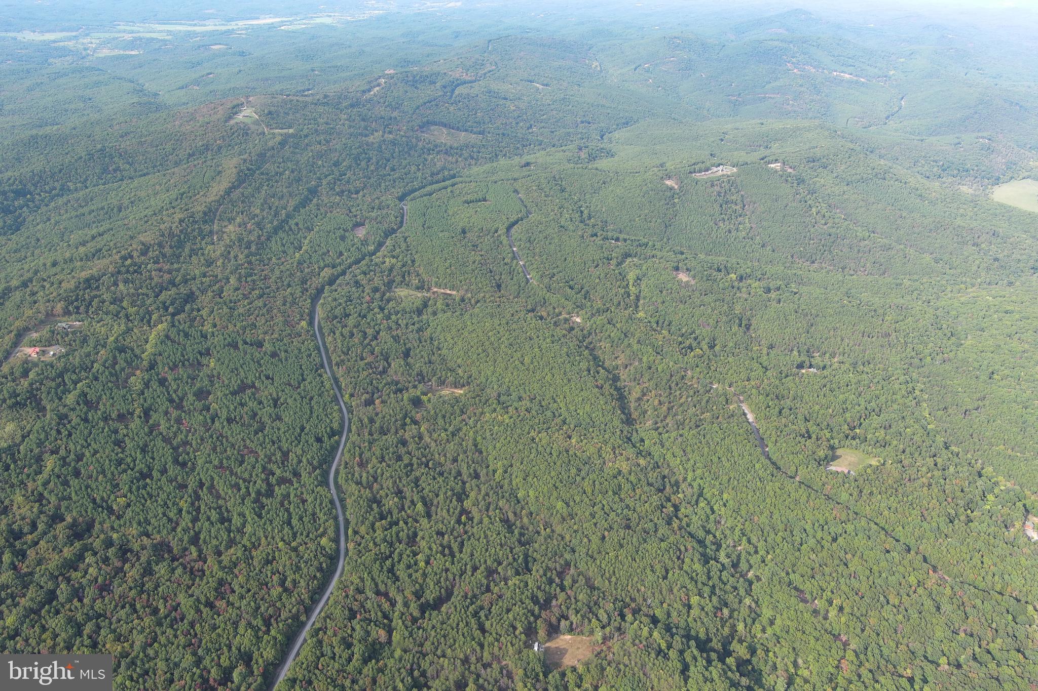 BLUFFS ON THE POTOMAC - Land