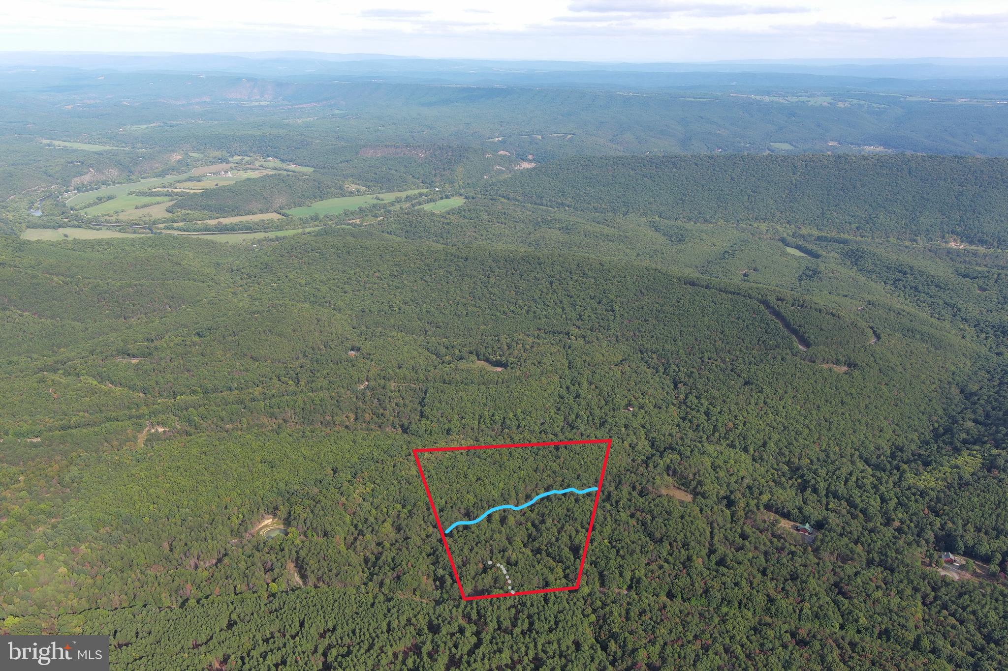 BLUFFS ON THE POTOMAC - Land