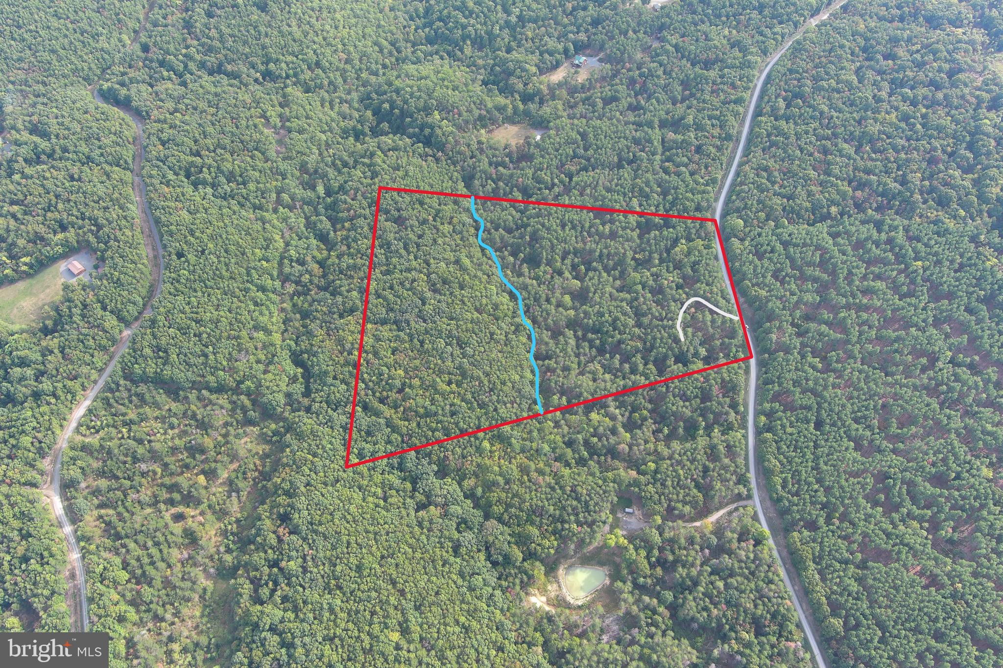 BLUFFS ON THE POTOMAC - Land