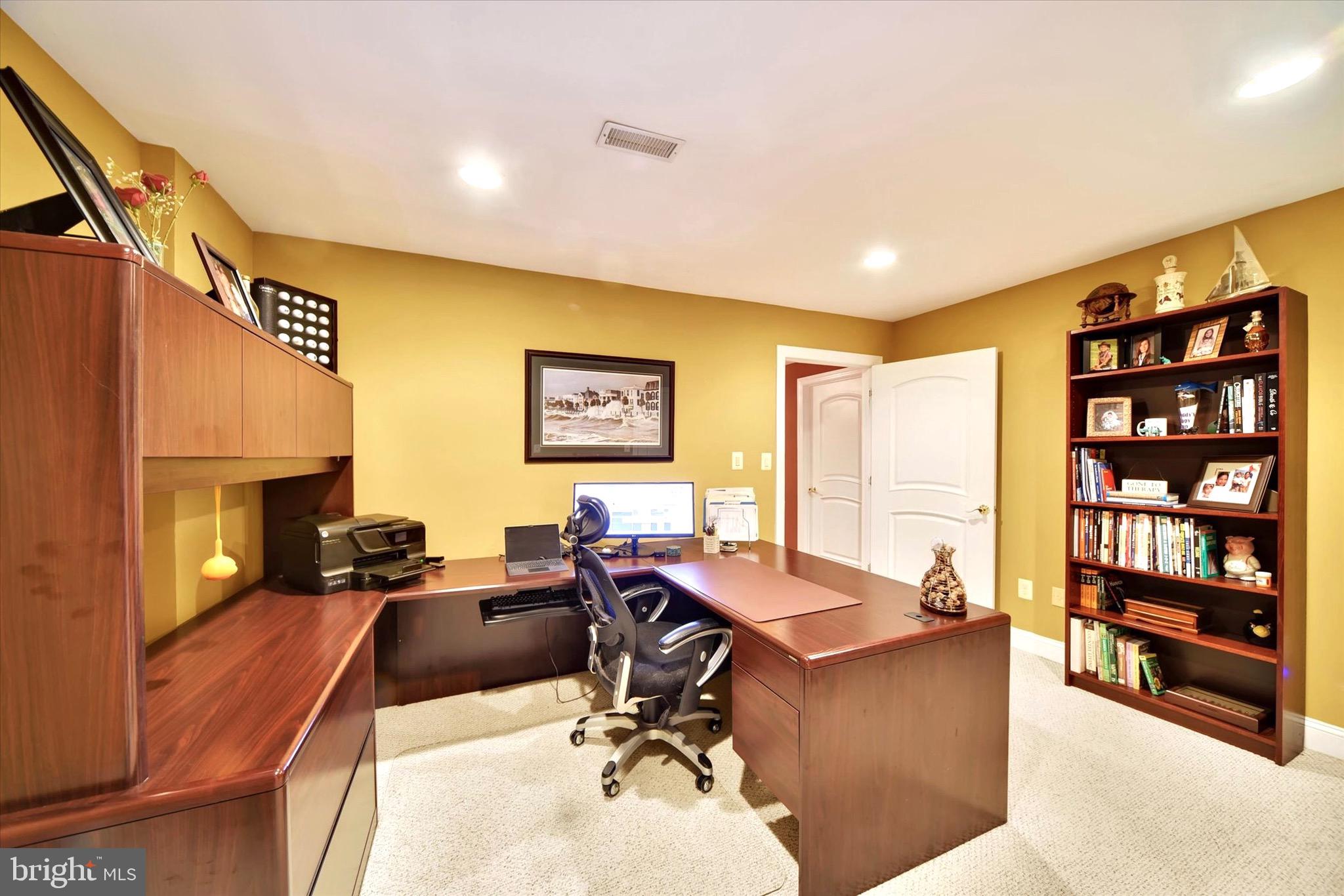 BELMONT FARM - Residential