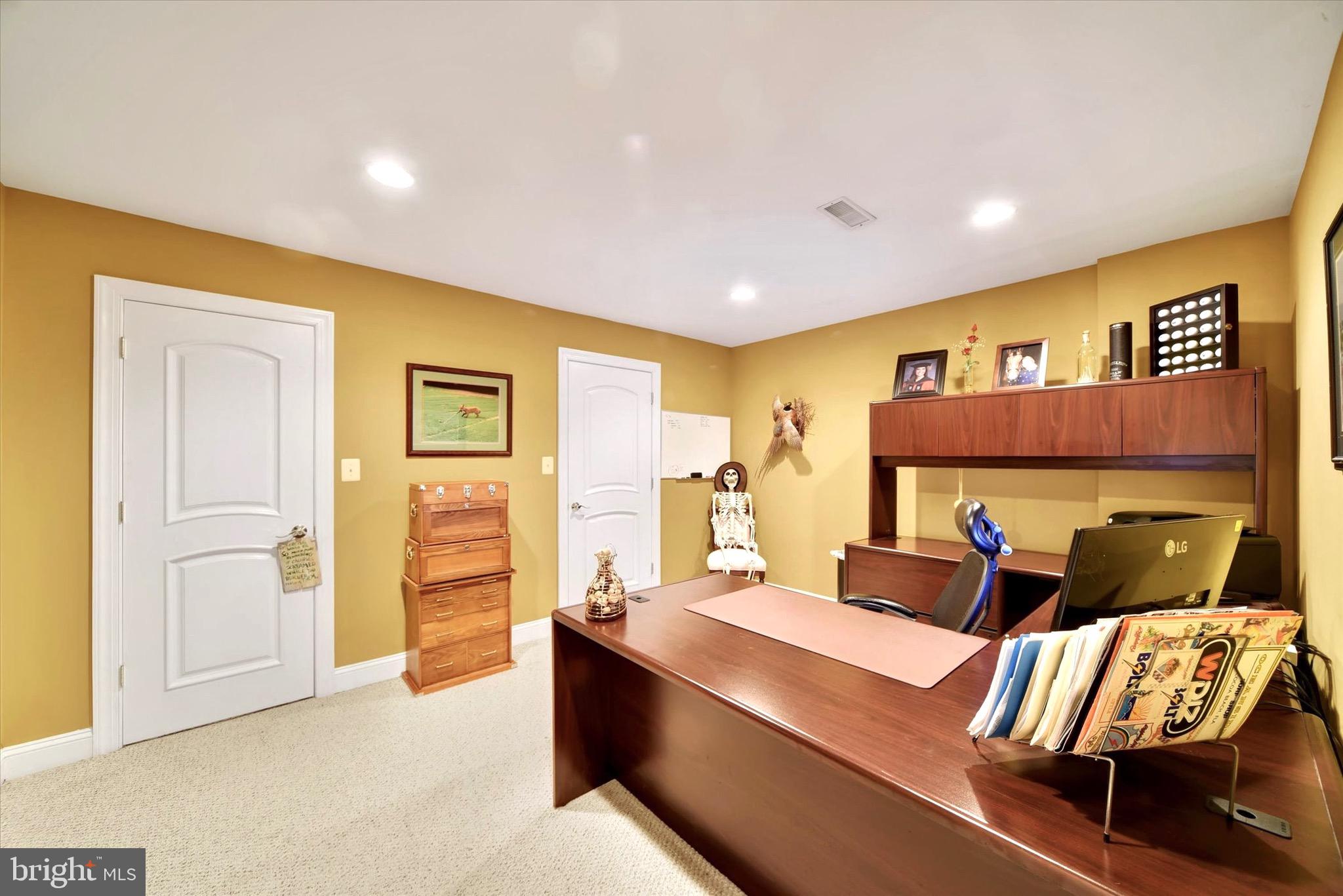 BELMONT FARM - Residential