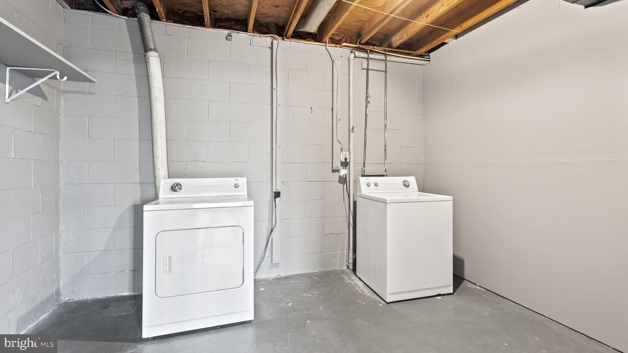 PINEWOOD FOREST - Residential