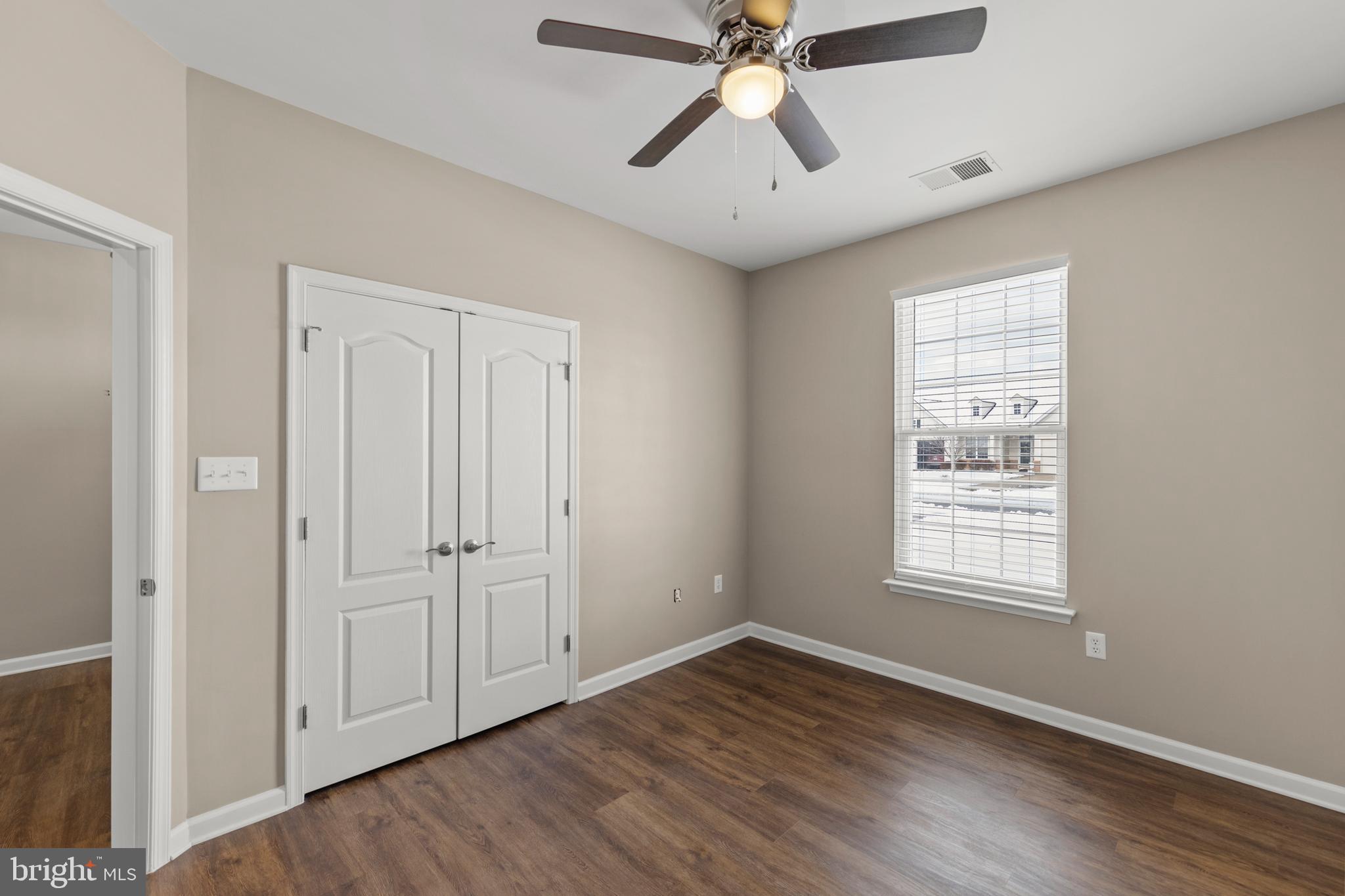 AUTUMN GLEN - Residential Lease