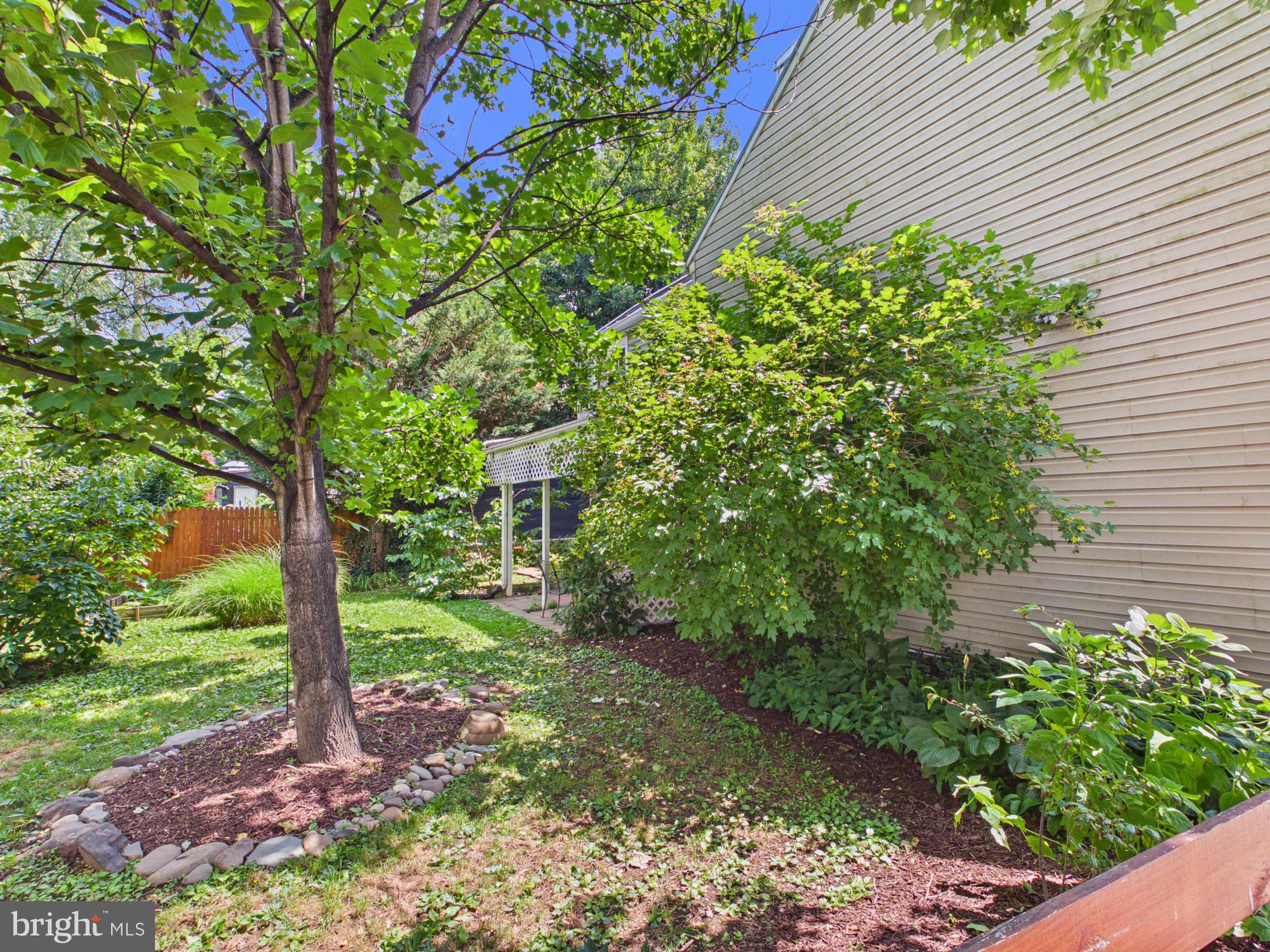 1319 N 2ND STREET