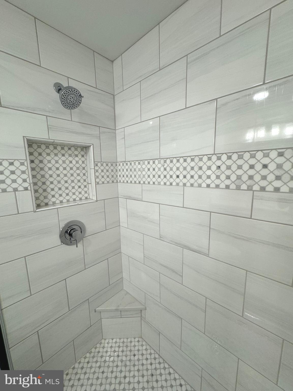 PRESIDENT POINT - Residential Lease