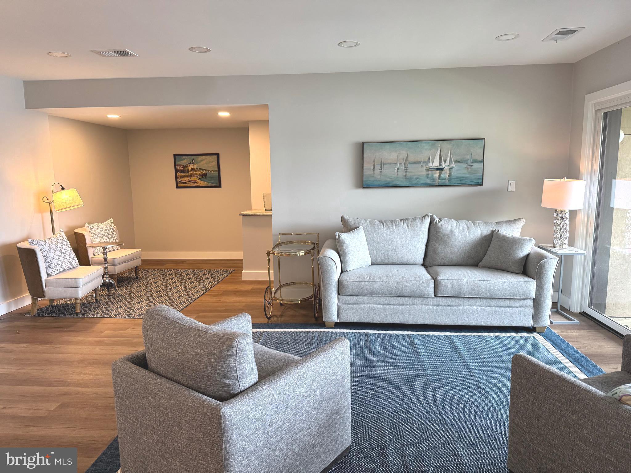 PRESIDENT POINT - Residential Lease