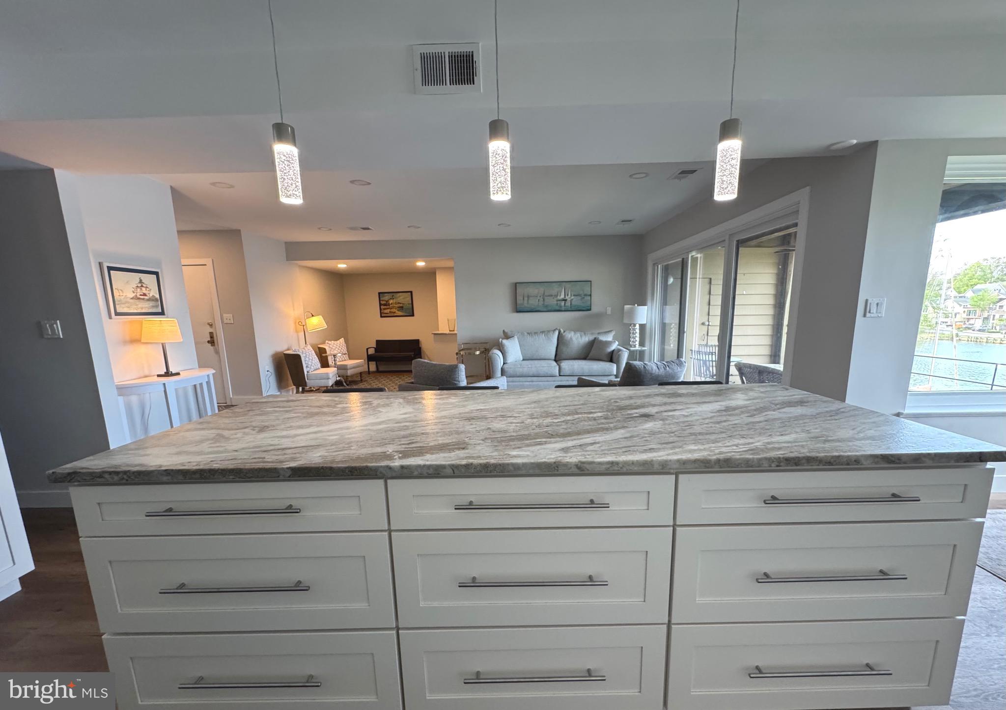 PRESIDENT POINT - Residential Lease