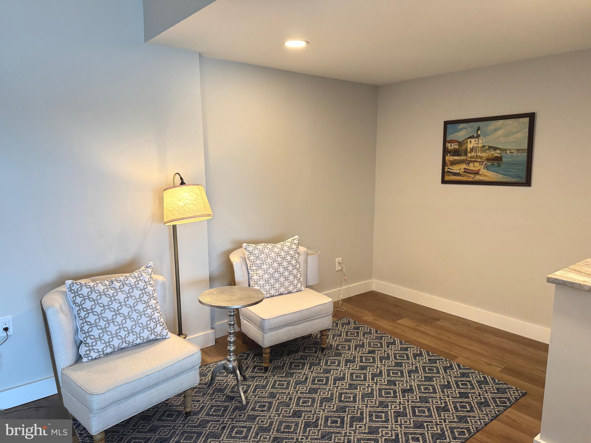 PRESIDENT POINT - Residential Lease