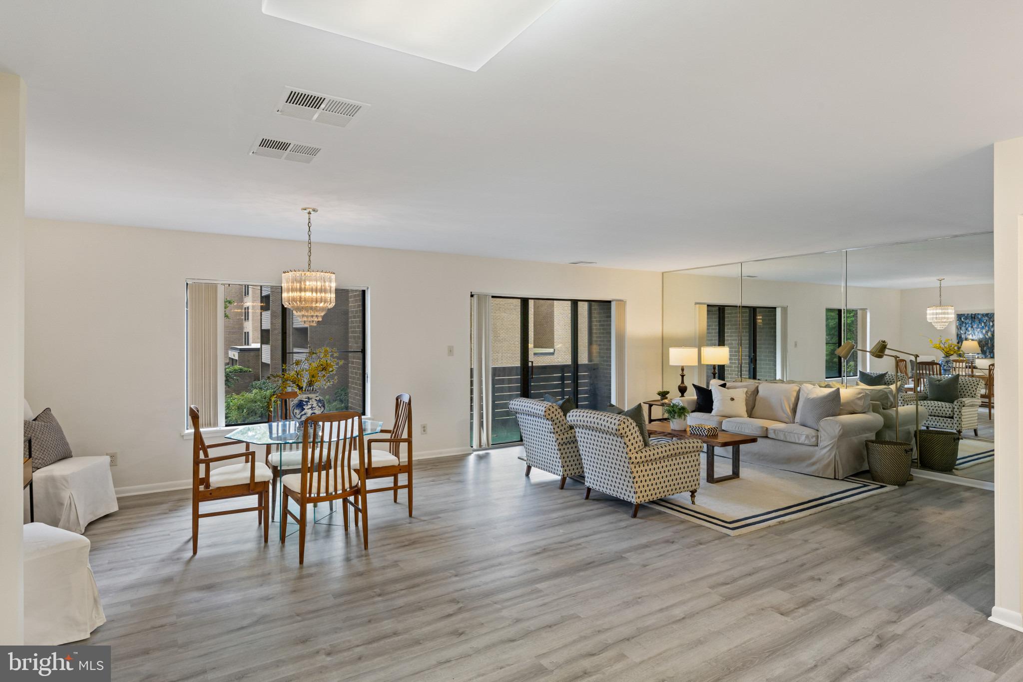 4 CANDLEMAKER COURT 201