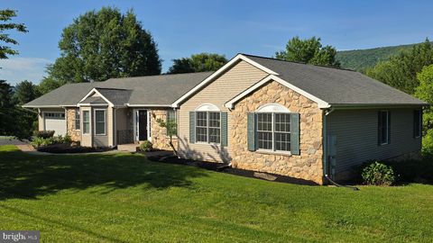 Homes For Sale - 8613 Hollow Road<br/> Frederick County, MIDDLETOWN, MD 21769