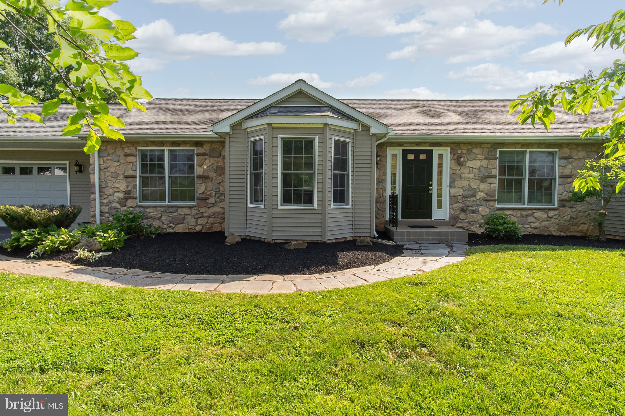 8613 HOLLOW ROAD