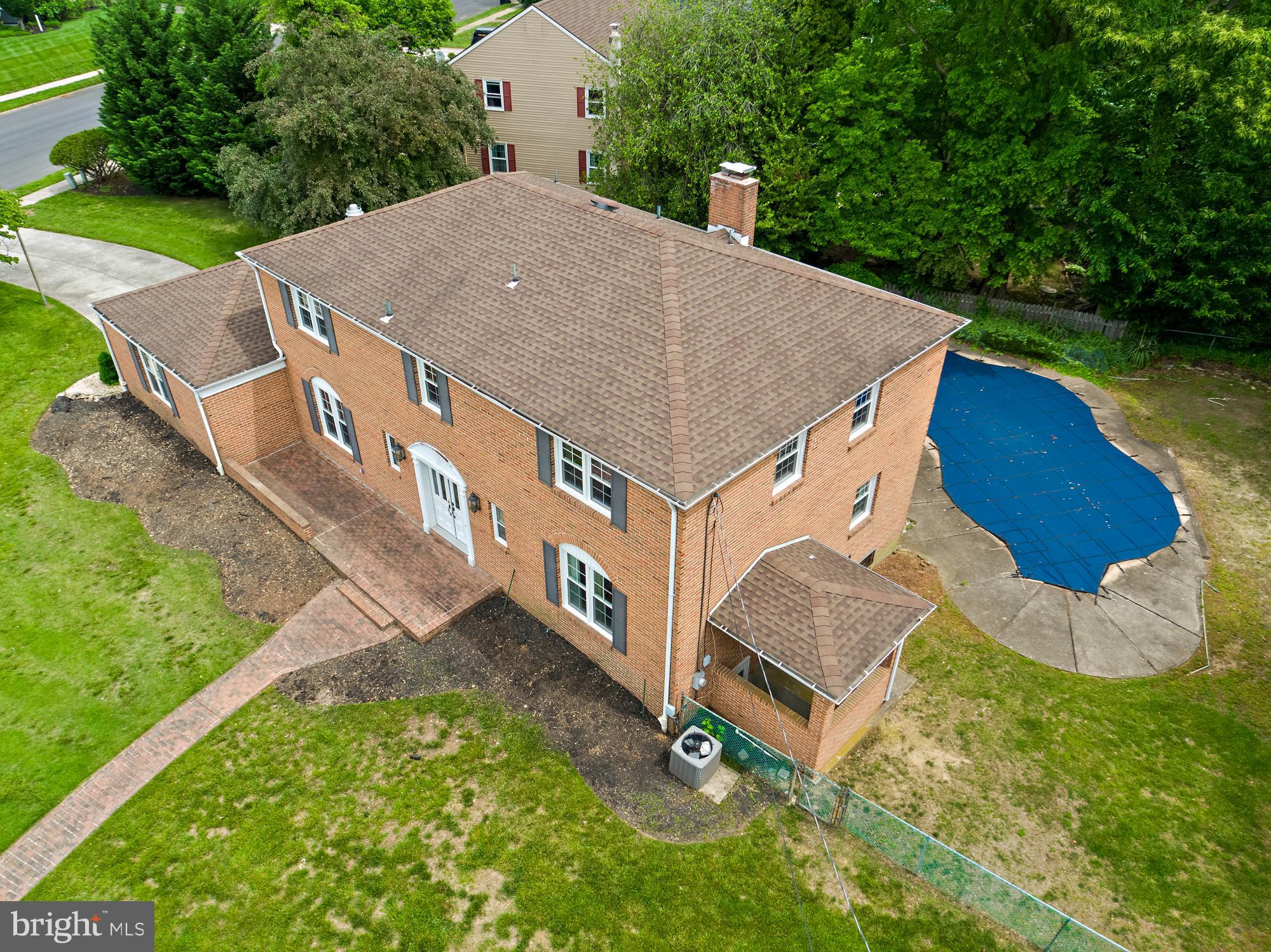 1 CARRIAGE WAY