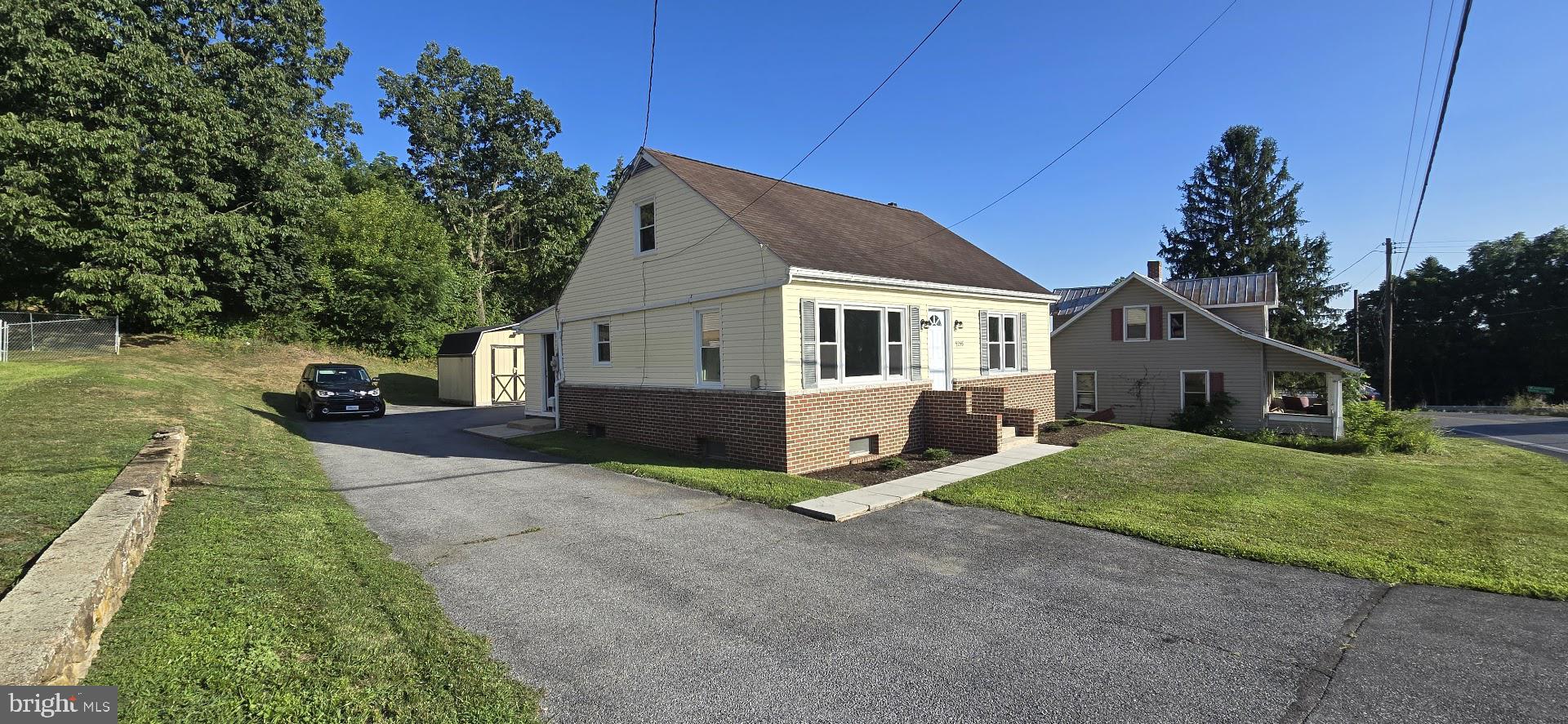 9258 TOMSTOWN ROAD
