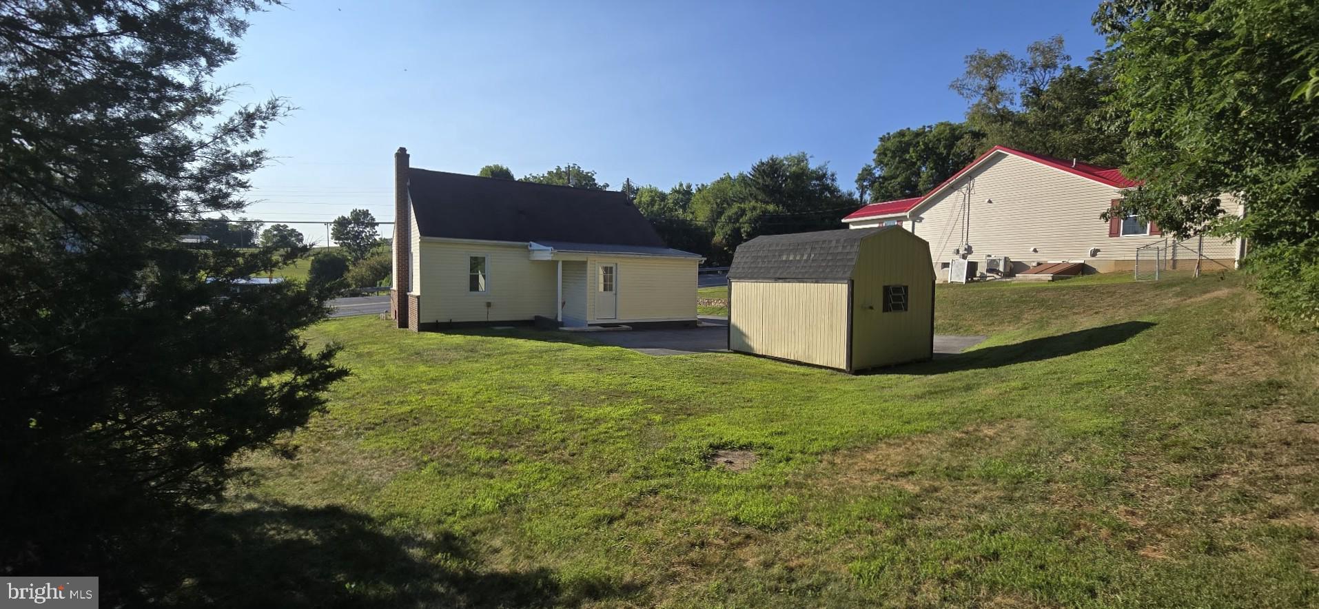 9258 TOMSTOWN ROAD