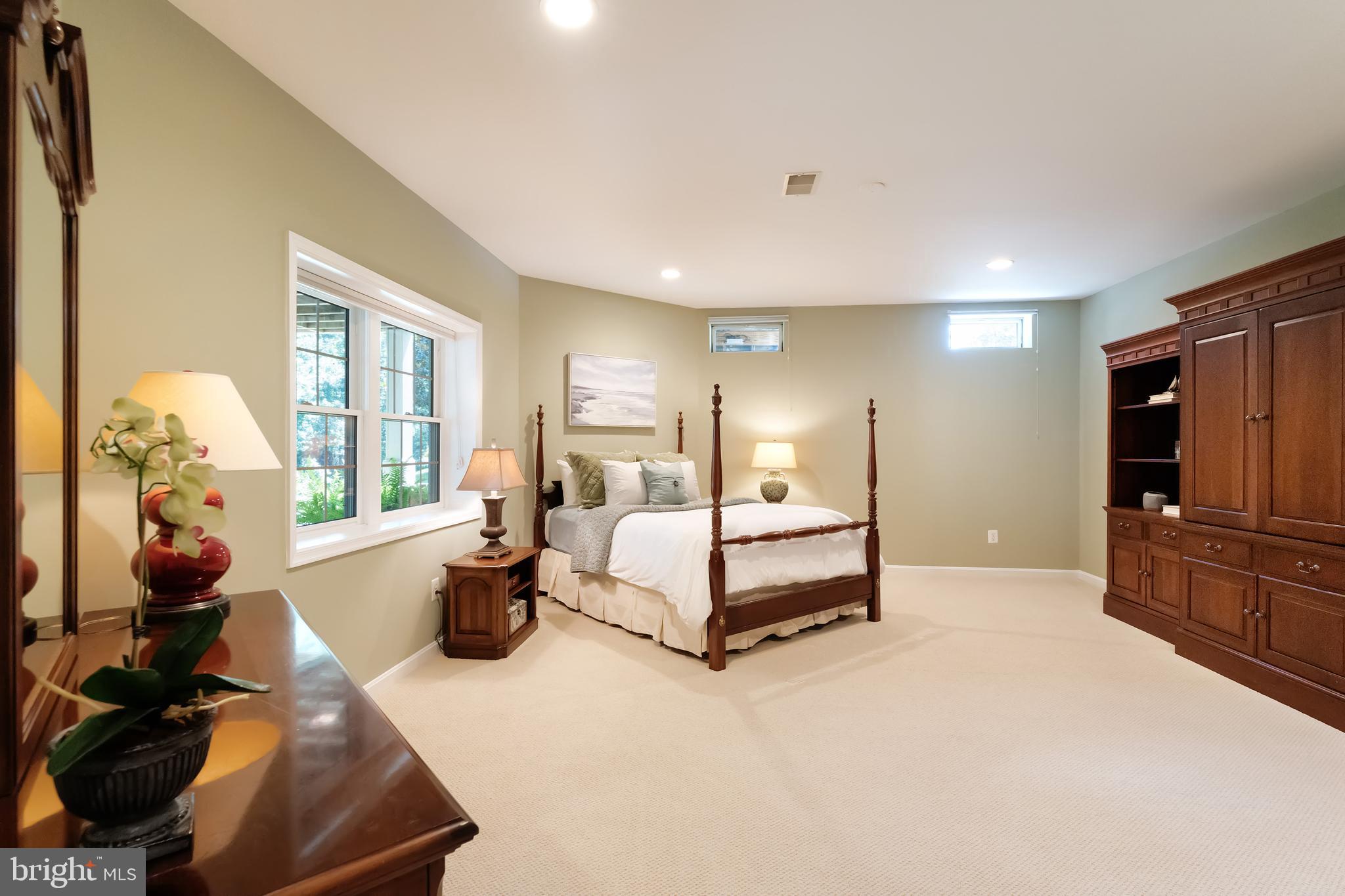 WOODLAND ESTATES - Residential