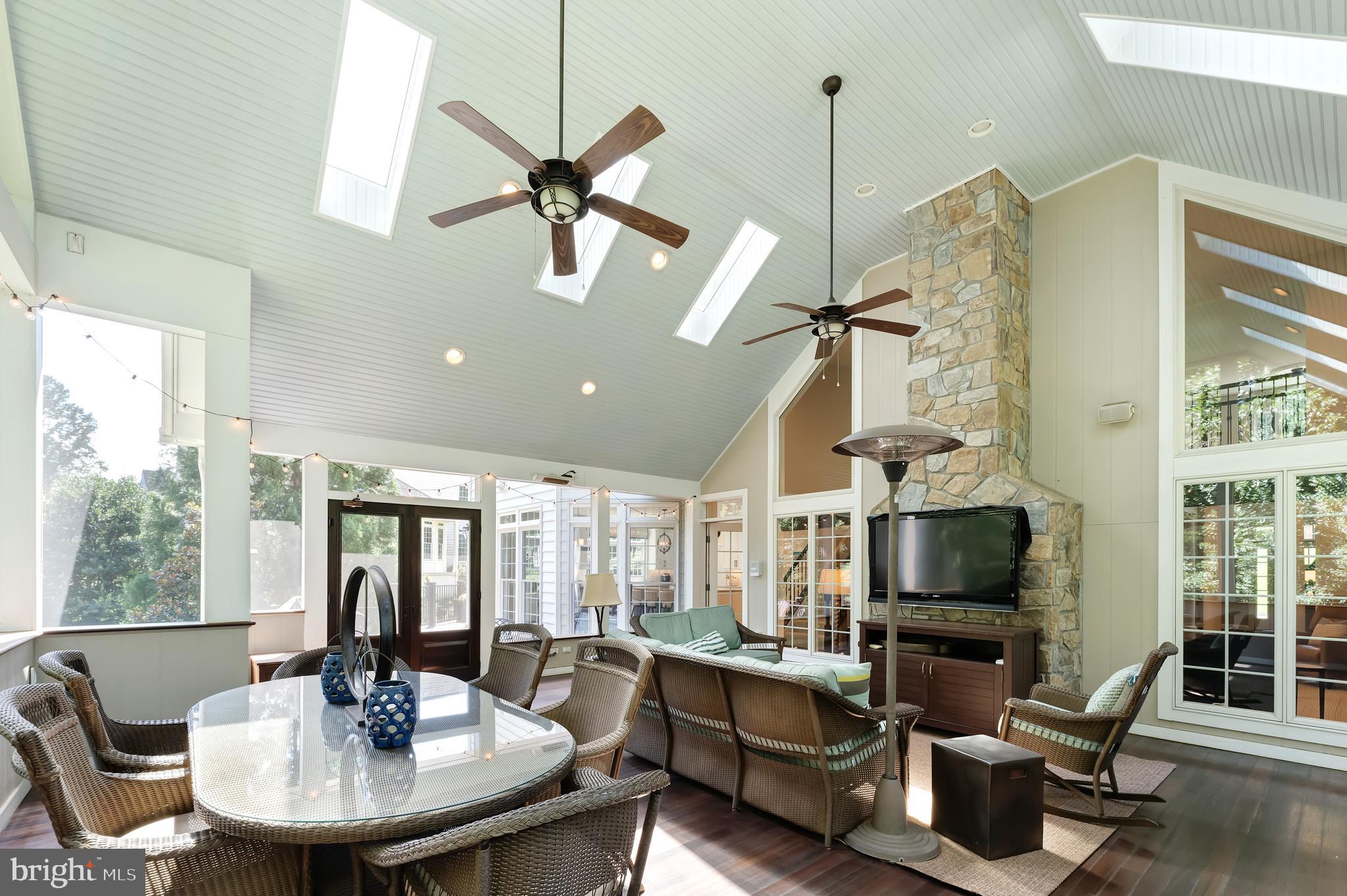 WOODLAND ESTATES - Residential