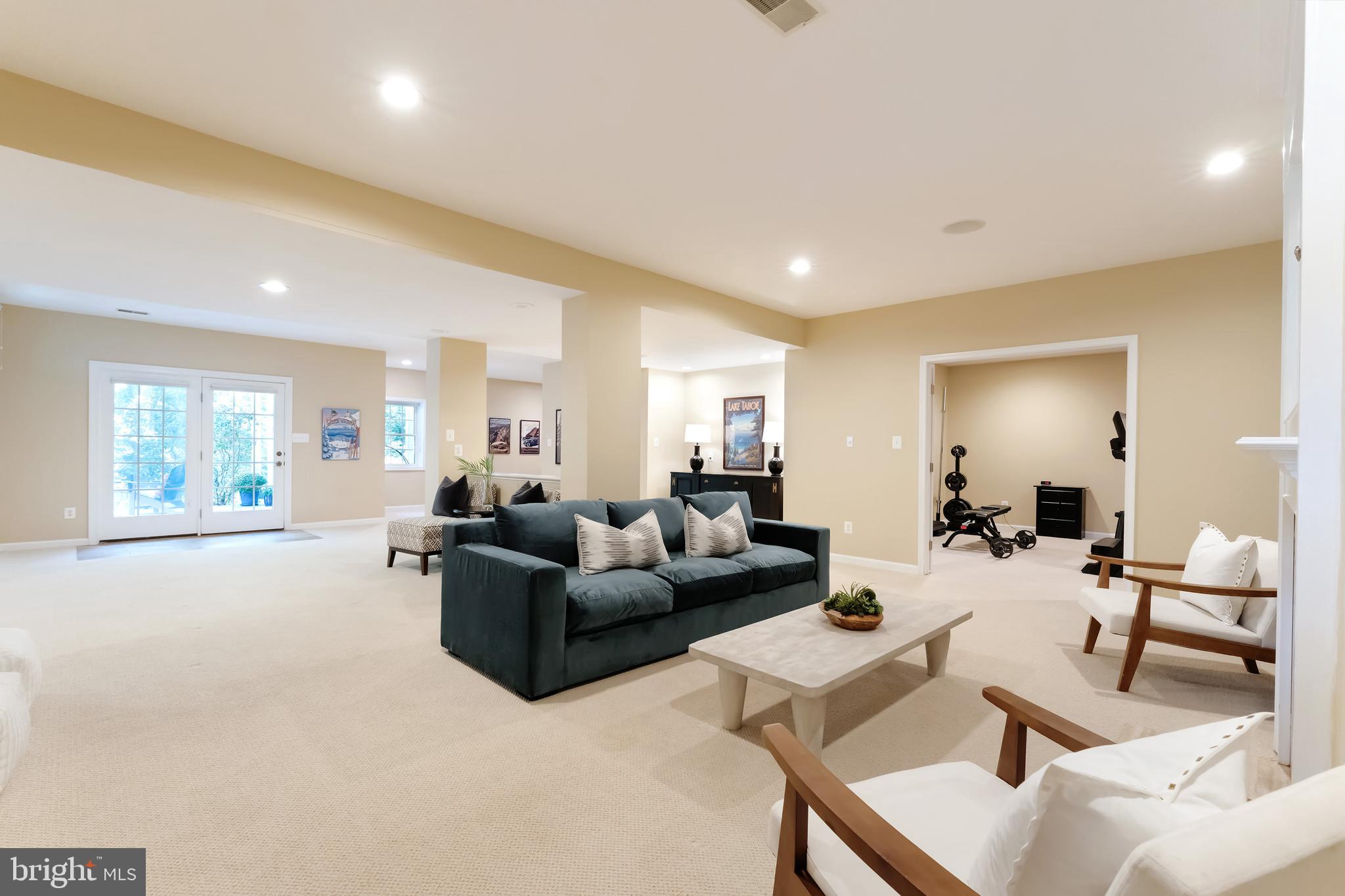 WOODLAND ESTATES - Residential