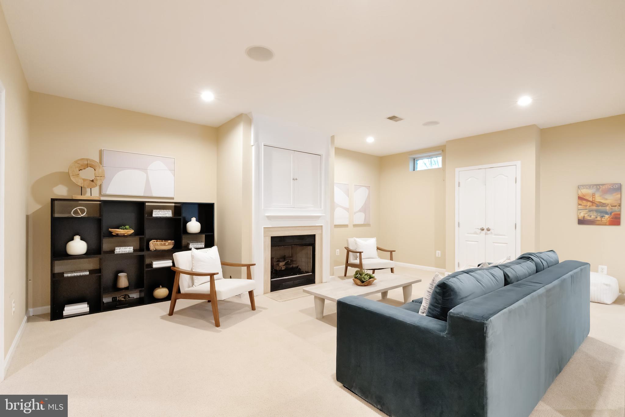 WOODLAND ESTATES - Residential