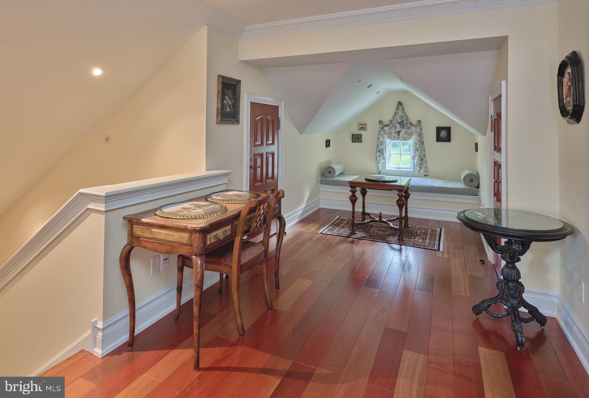 CANAL STREET - Residential