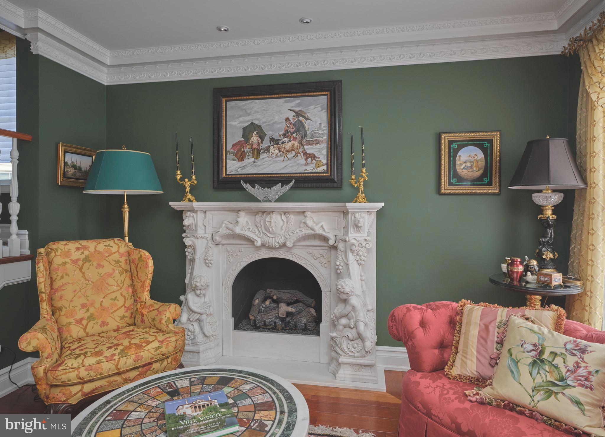 CANAL STREET - Residential