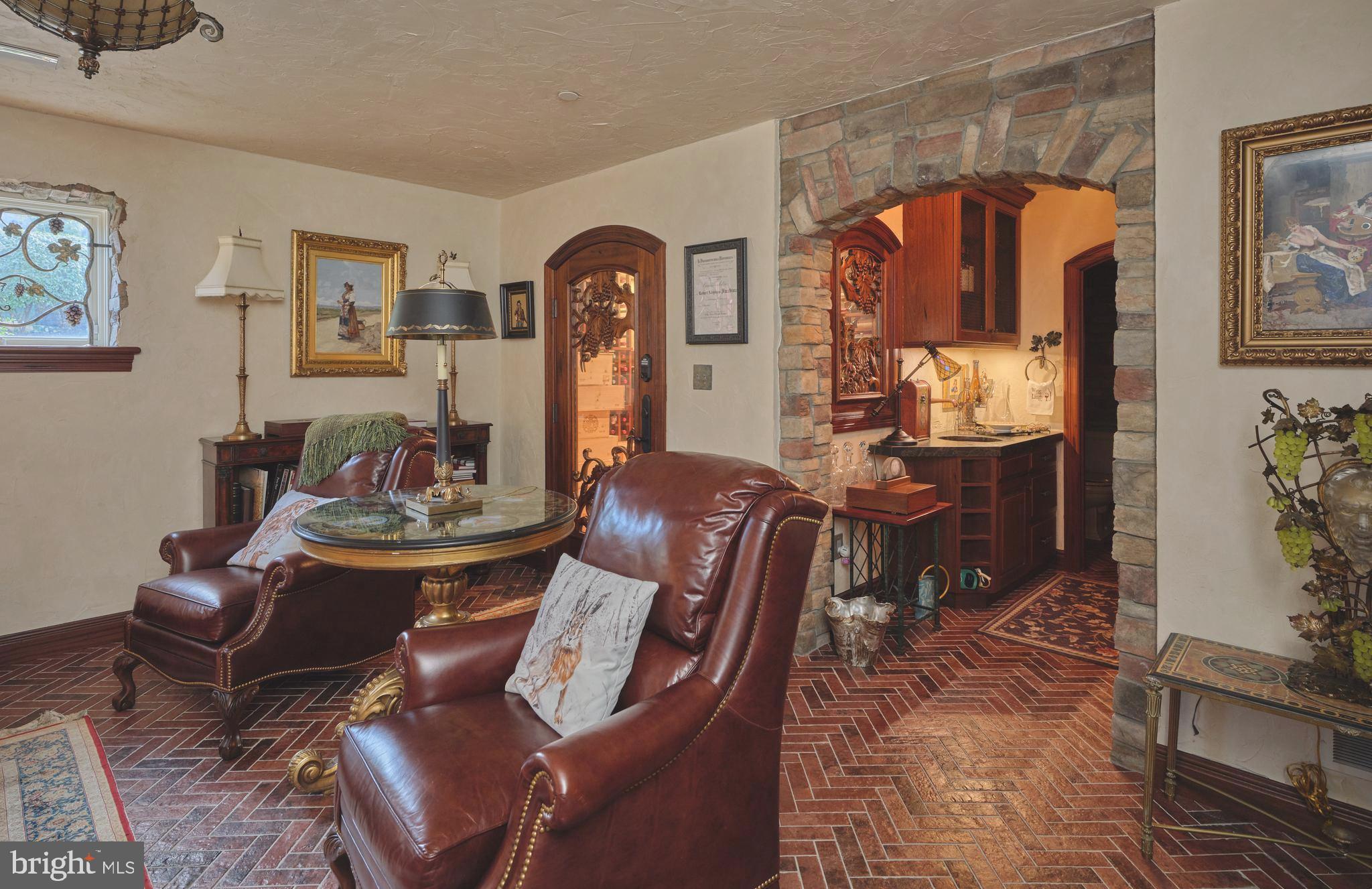 CANAL STREET - Residential