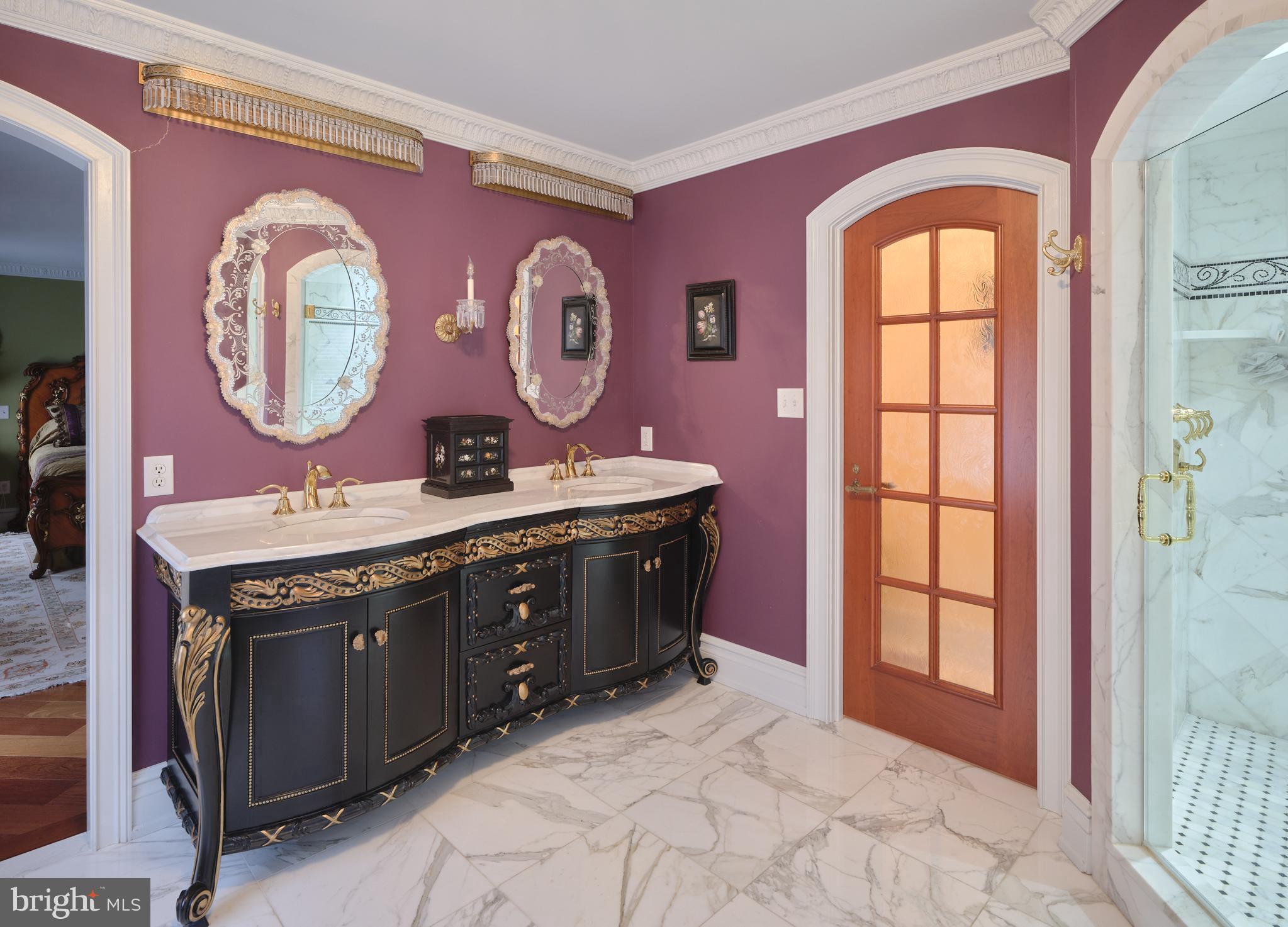 CANAL STREET - Residential