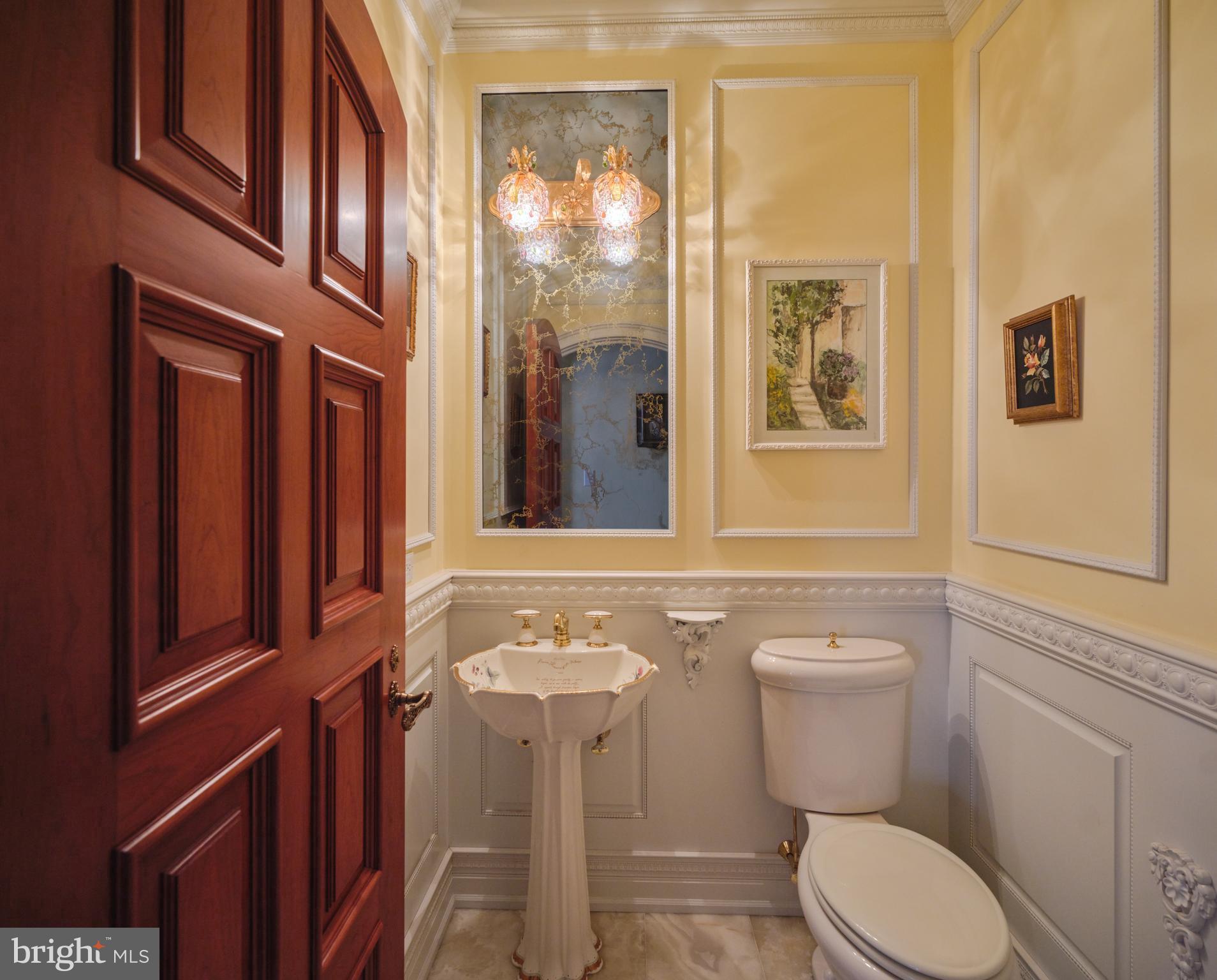 CANAL STREET - Residential