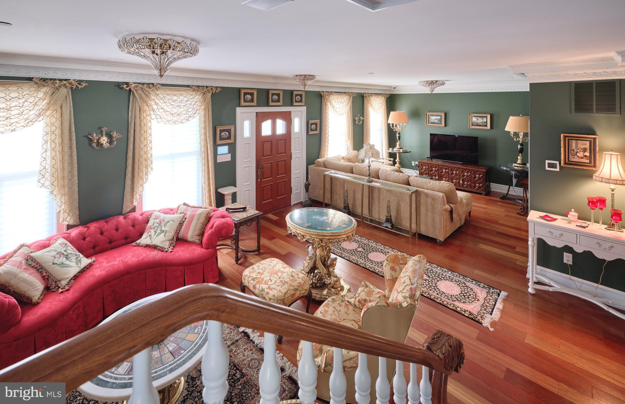 CANAL STREET - Residential