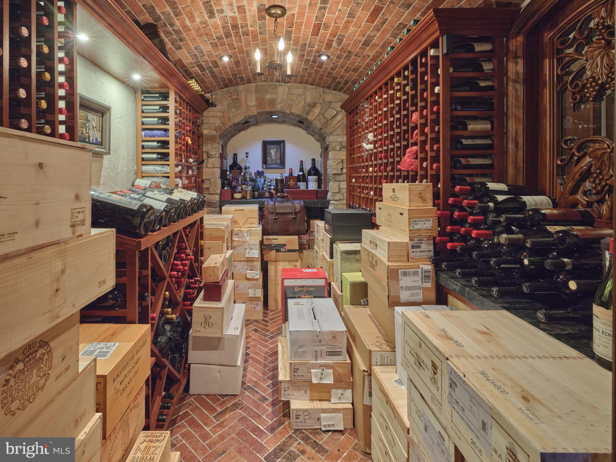 CANAL STREET - Residential