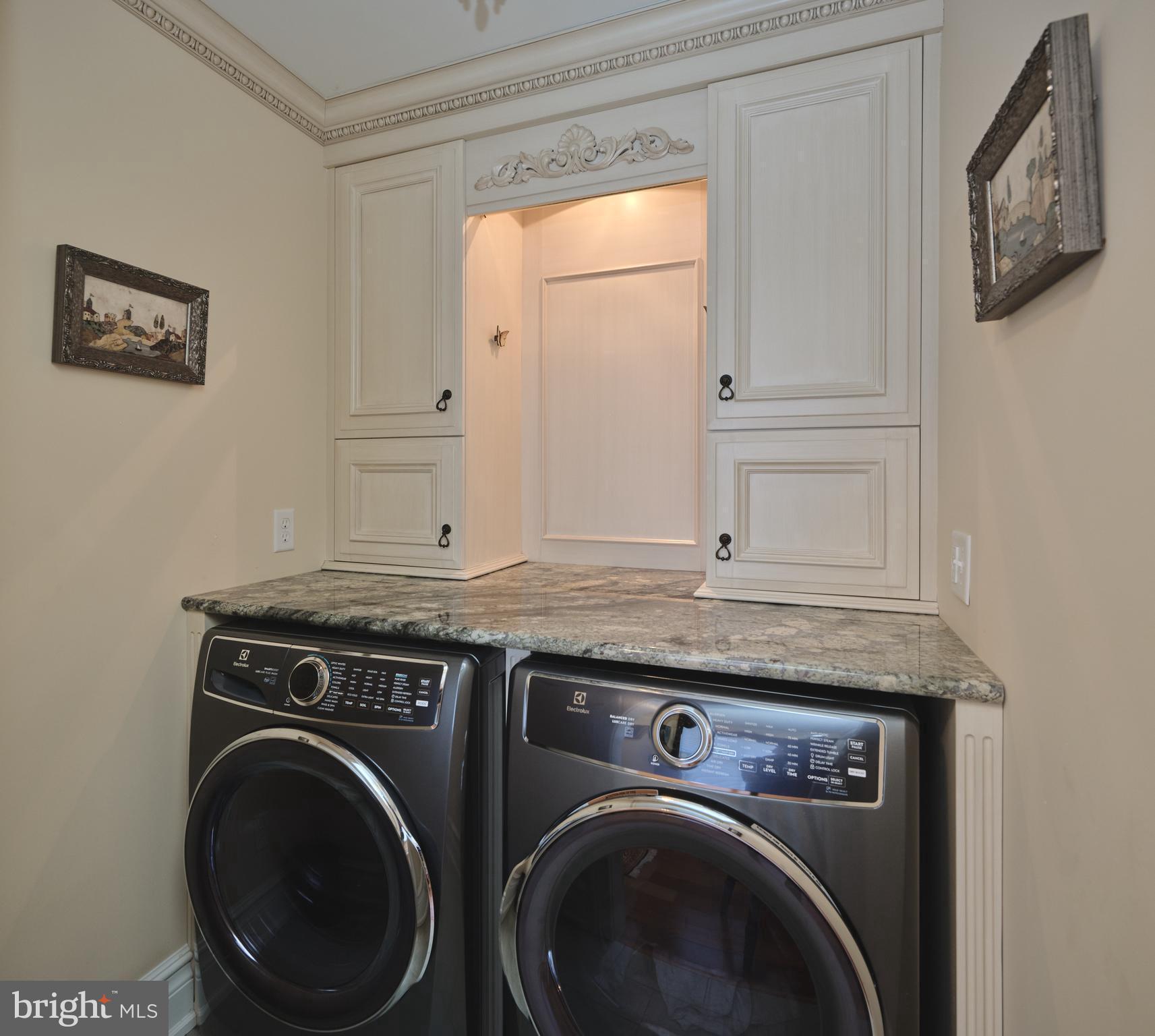 CANAL STREET - Residential