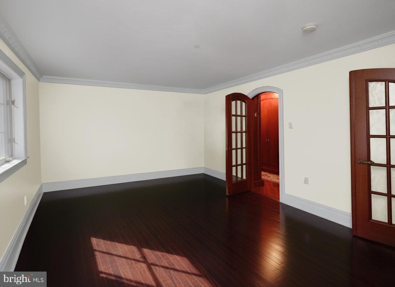 CANAL STREET - Residential