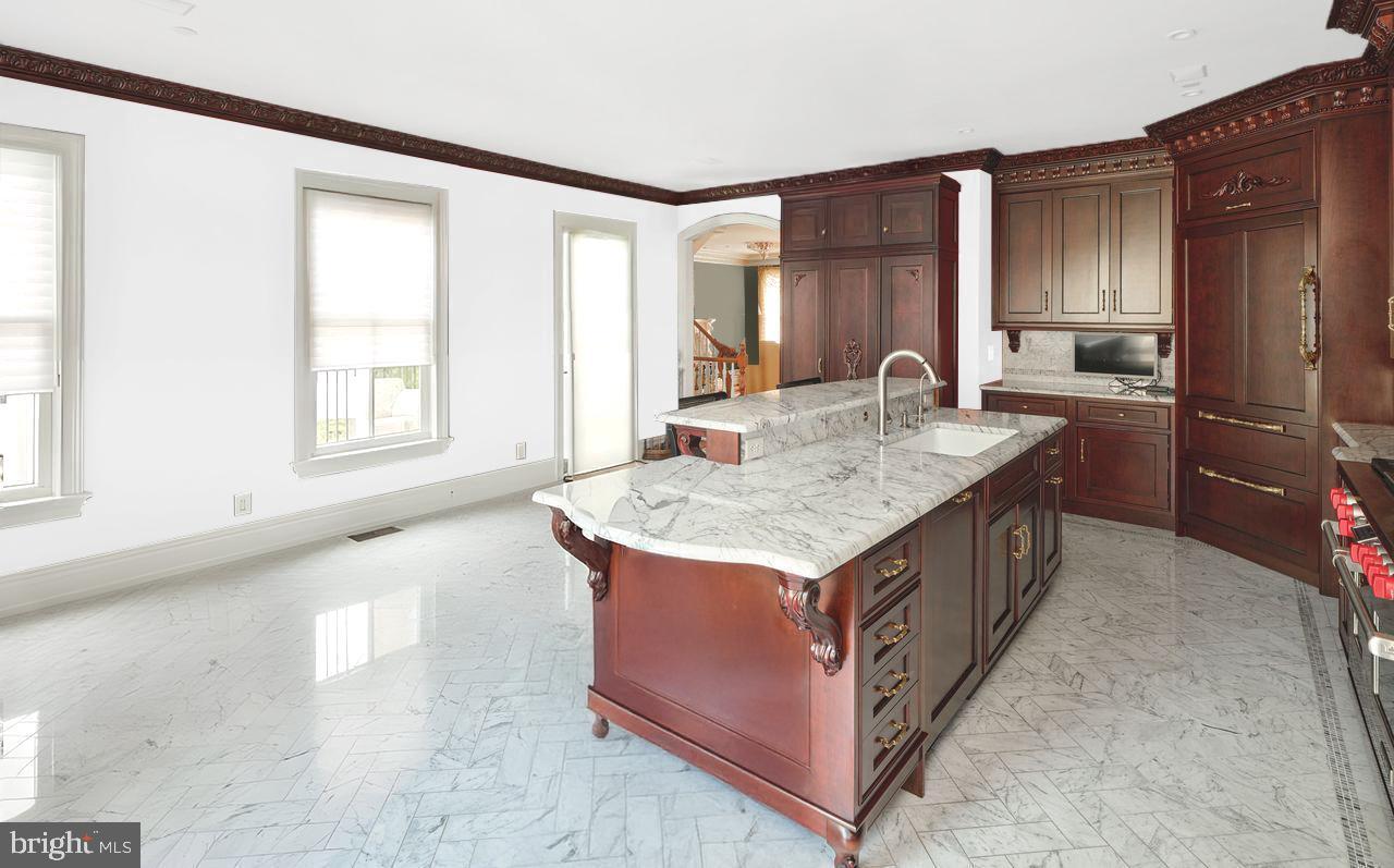 CANAL STREET - Residential