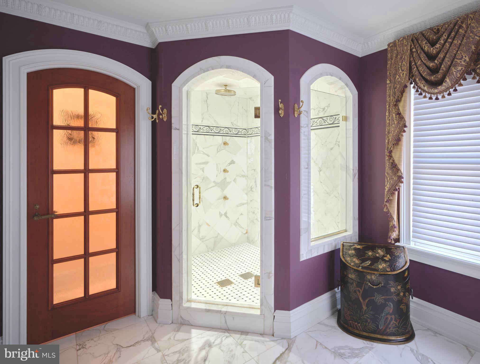 CANAL STREET - Residential