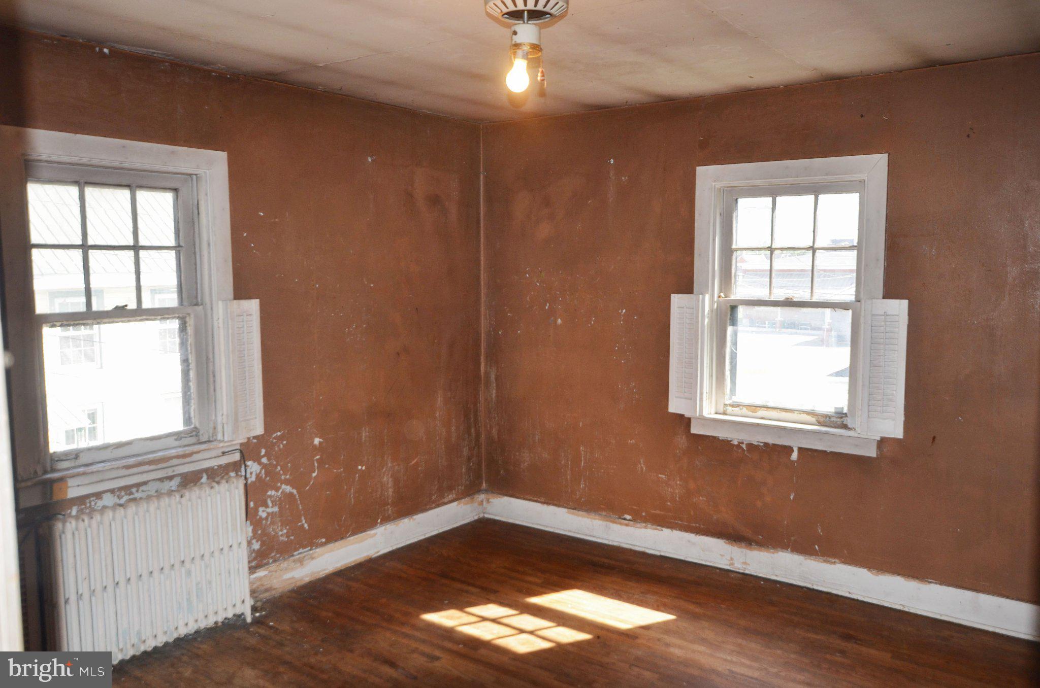 WAYNESBORO - Residential