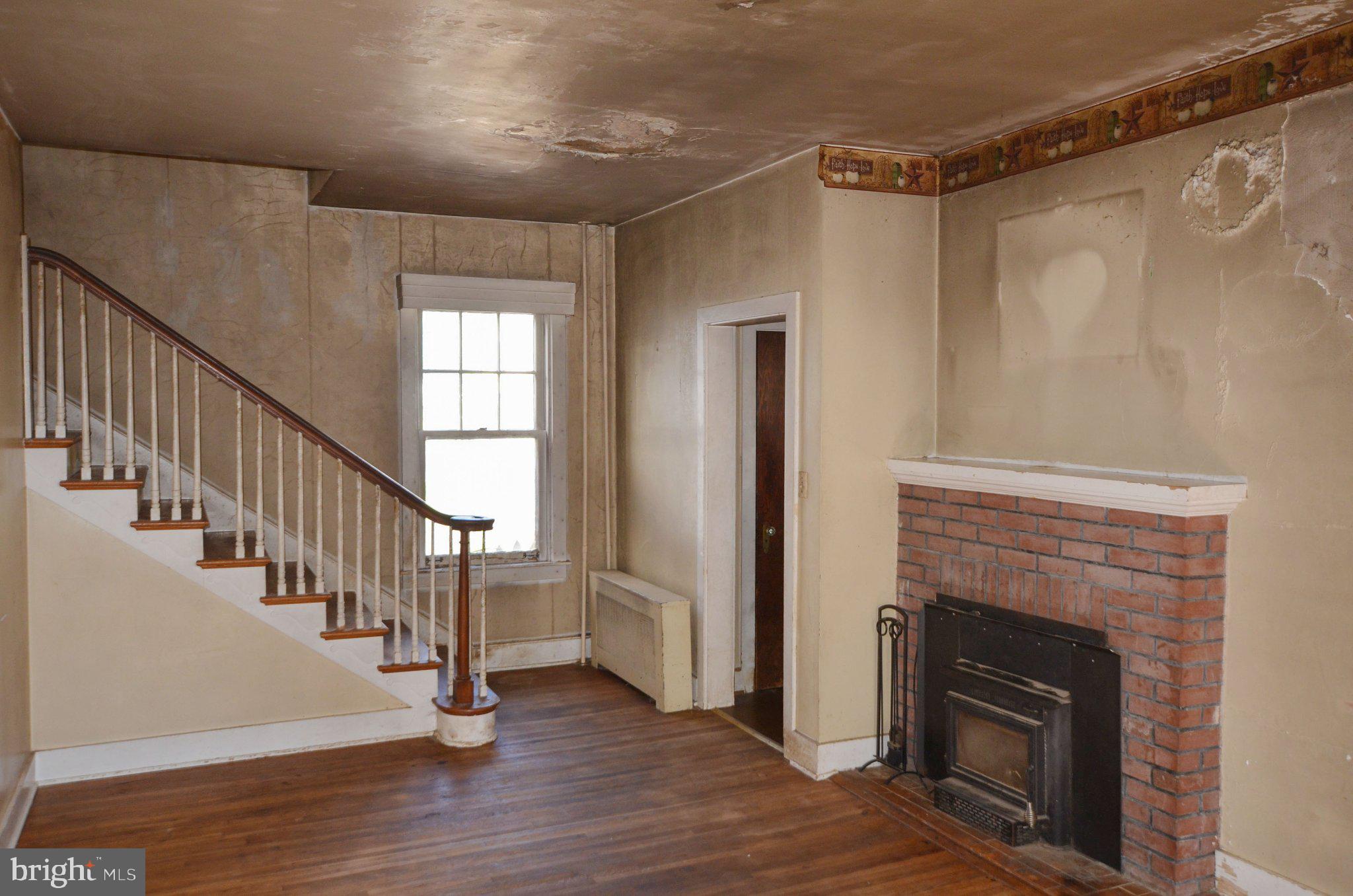 WAYNESBORO - Residential