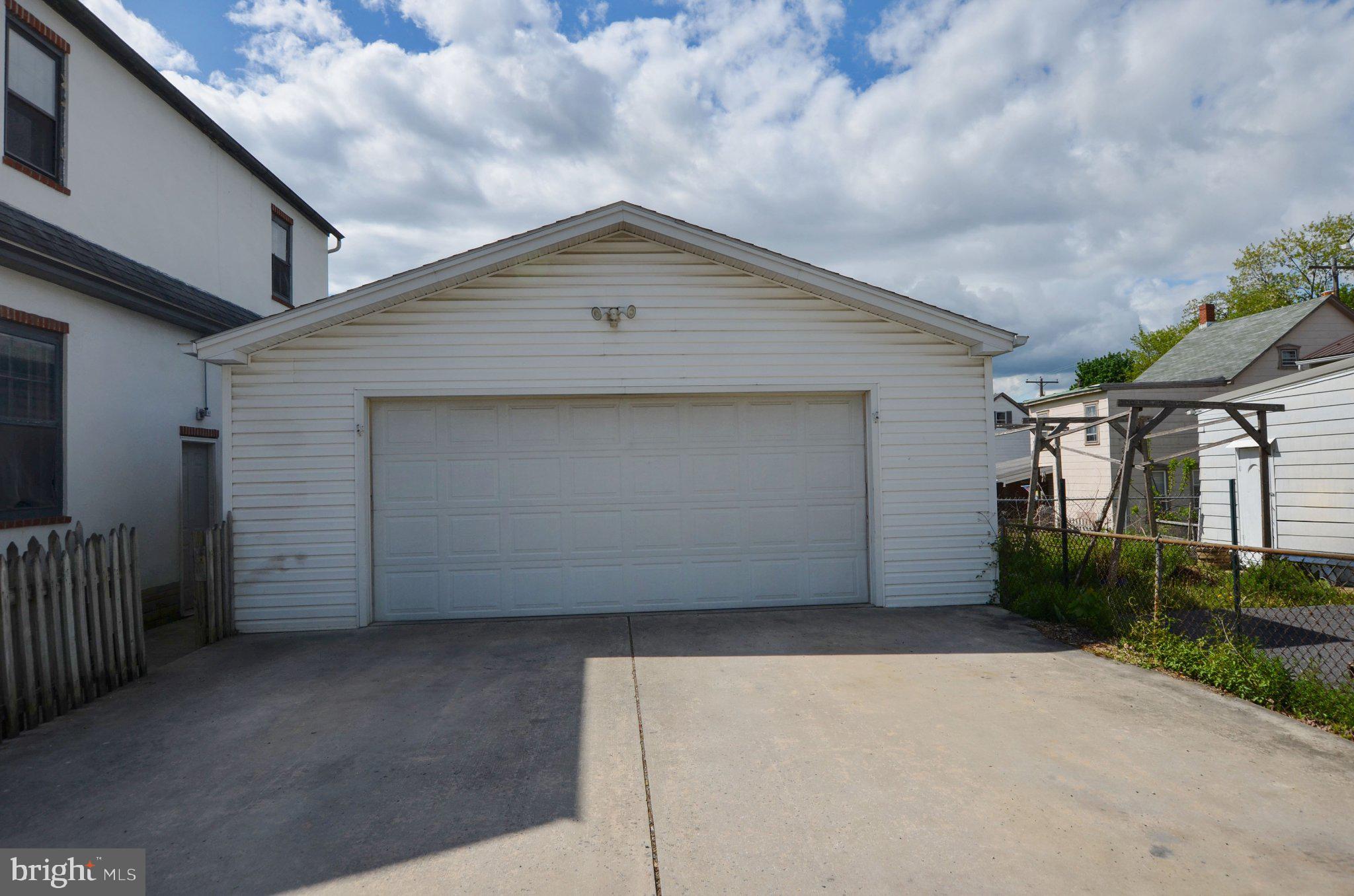 WAYNESBORO - Residential