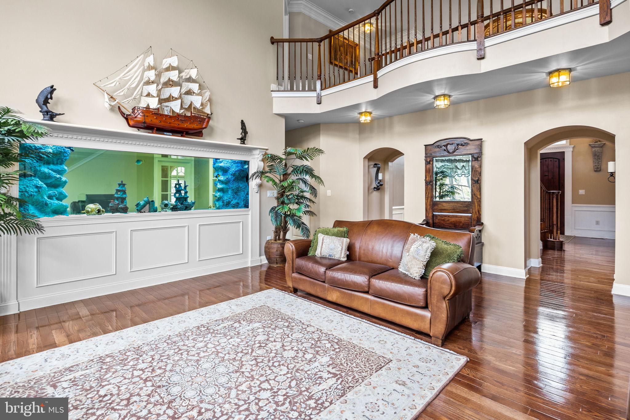 IVYLAND VILLAGE - Residential