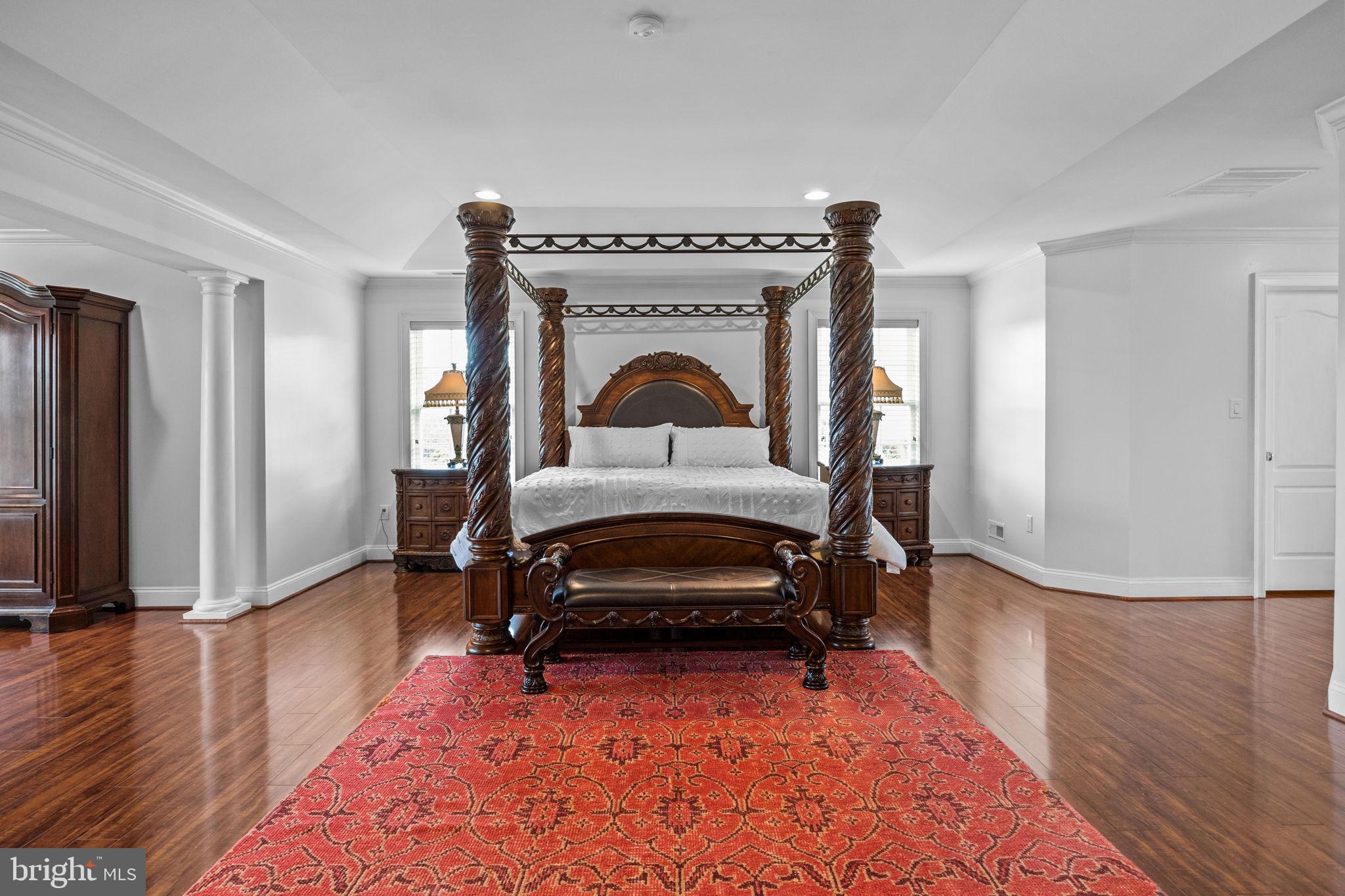 IVYLAND VILLAGE - Residential