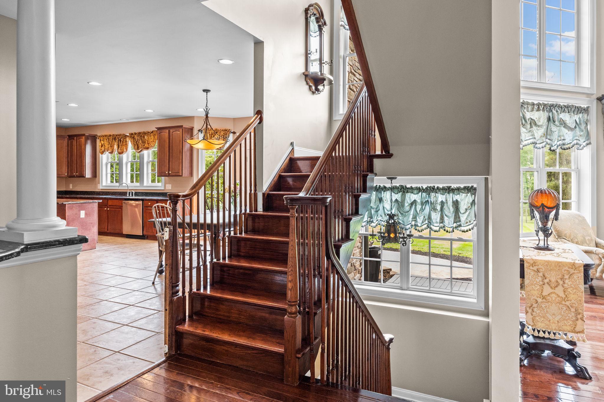 IVYLAND VILLAGE - Residential