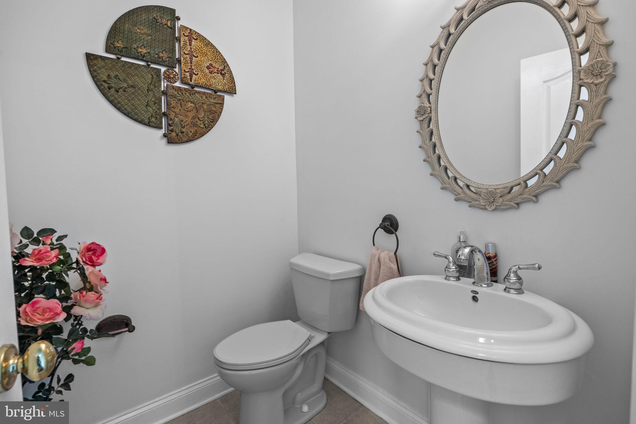 IVYLAND VILLAGE - Residential