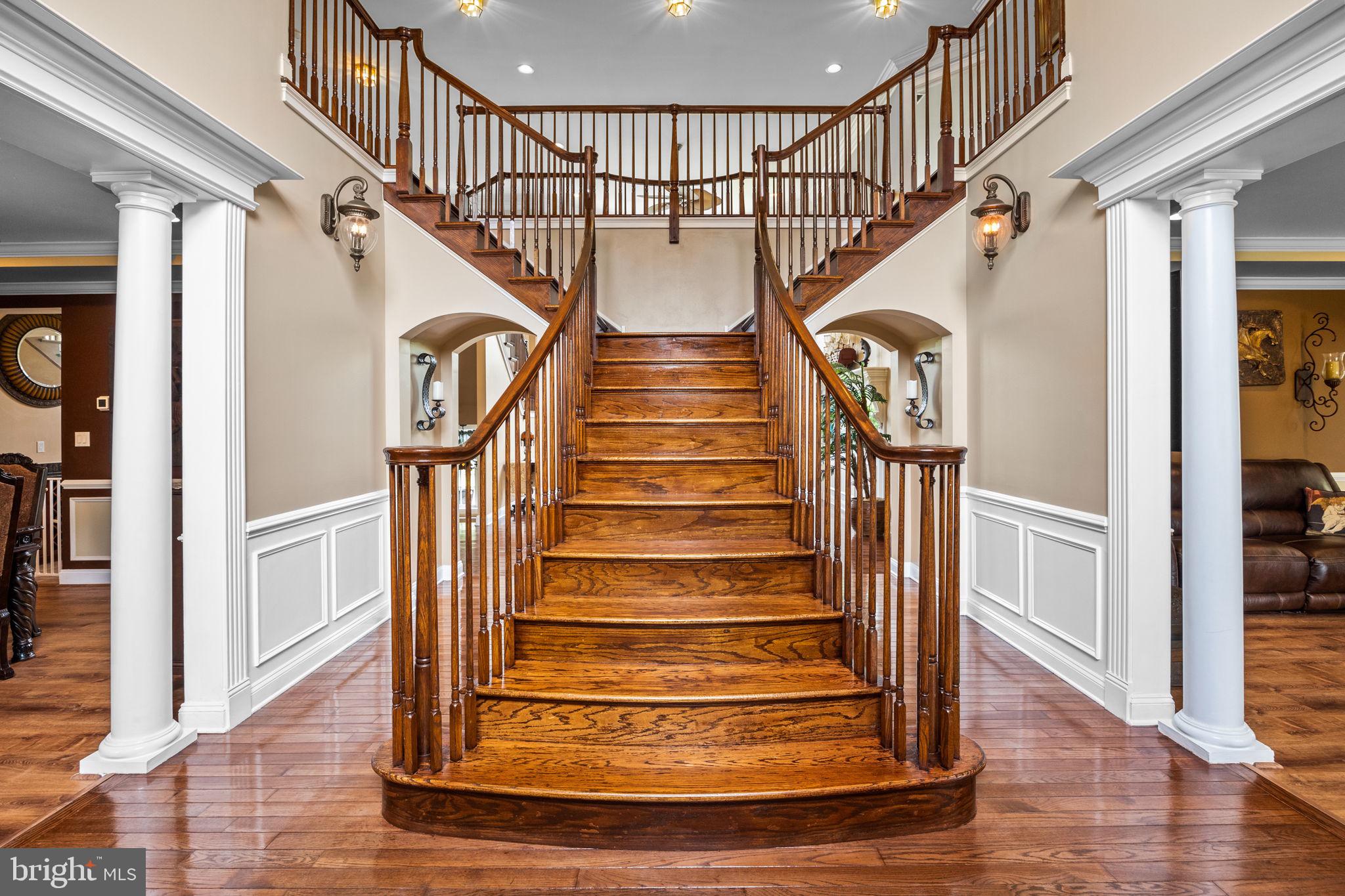 IVYLAND VILLAGE - Residential