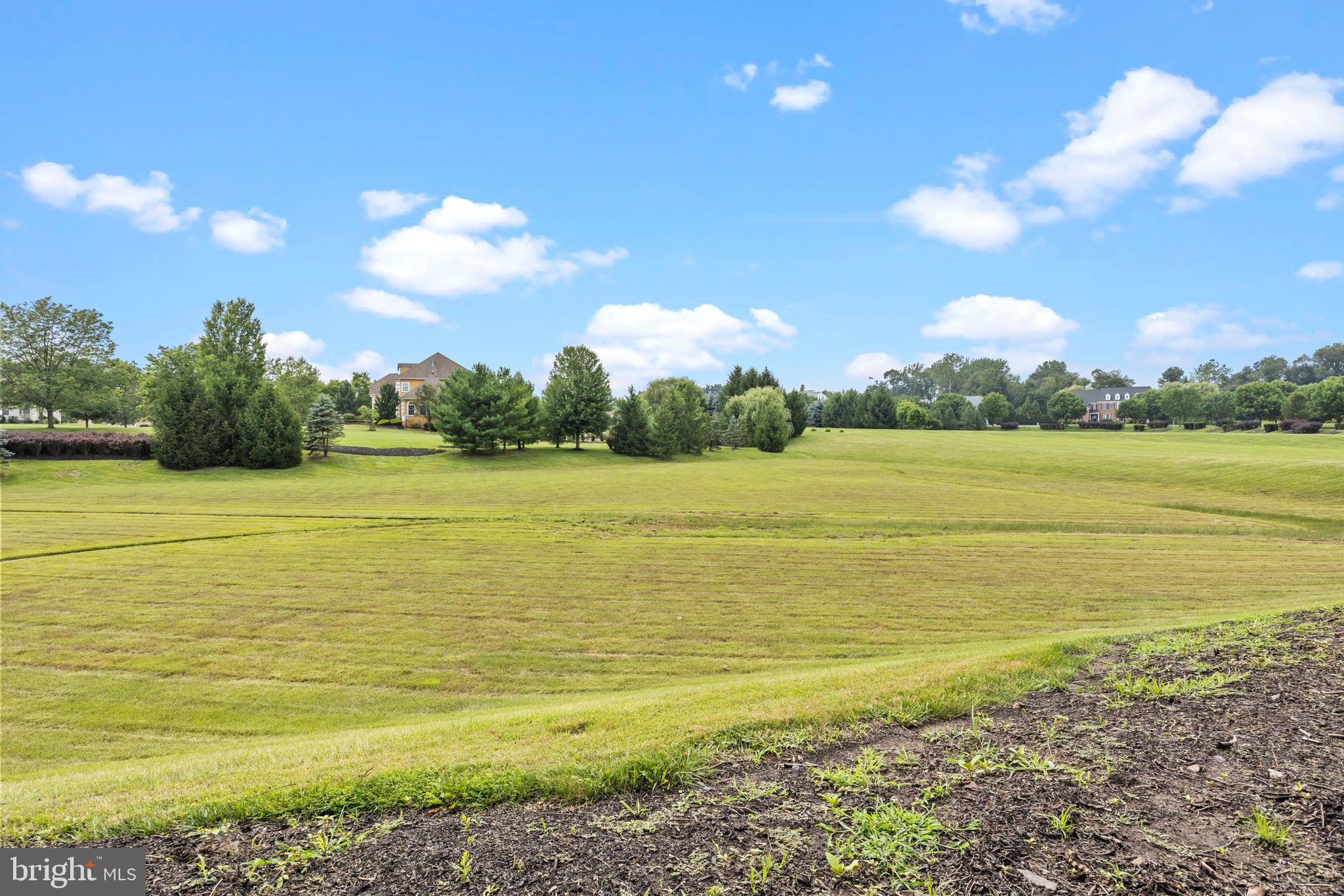 IVYLAND VILLAGE - Residential