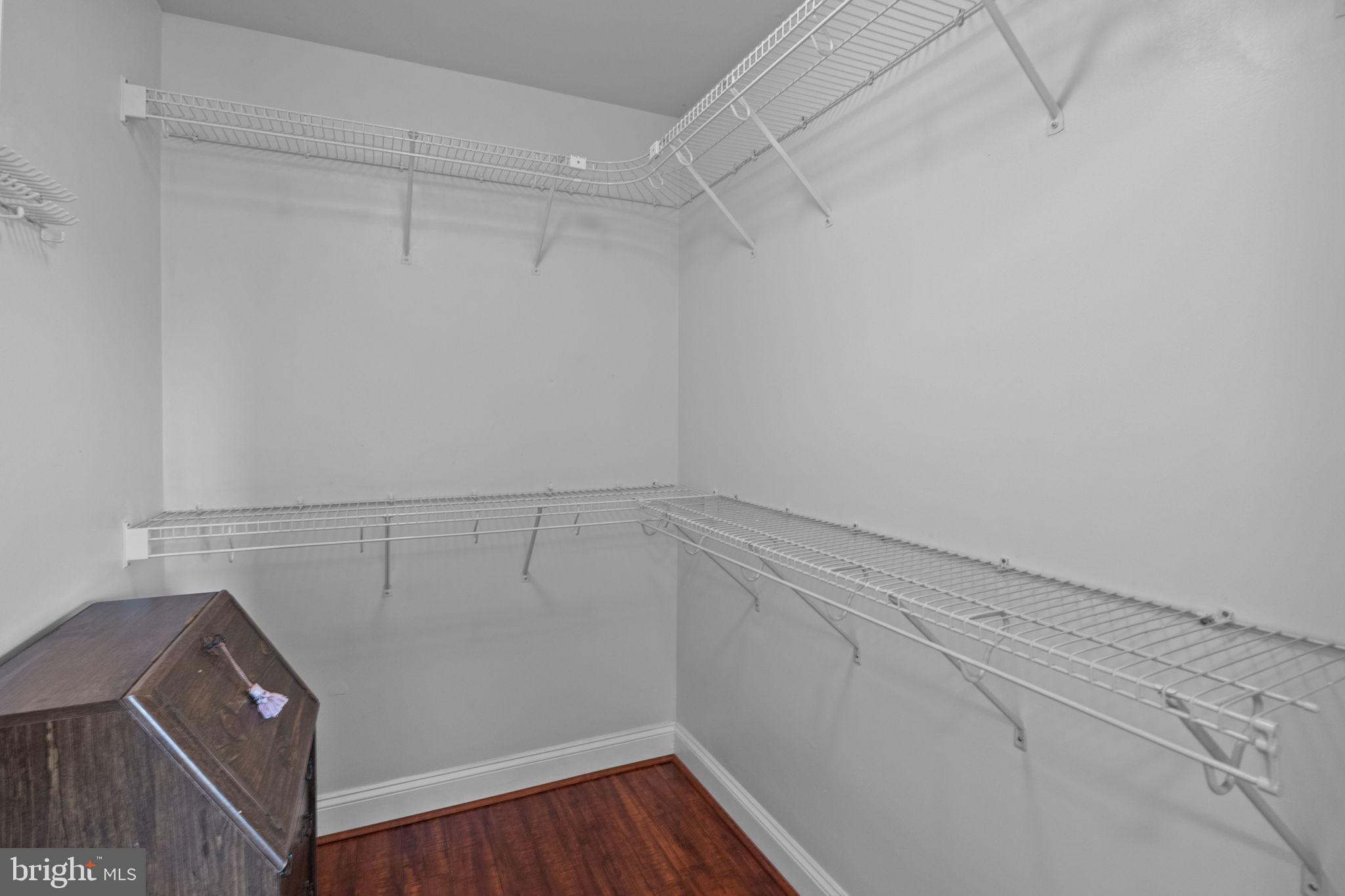 IVYLAND VILLAGE - Residential